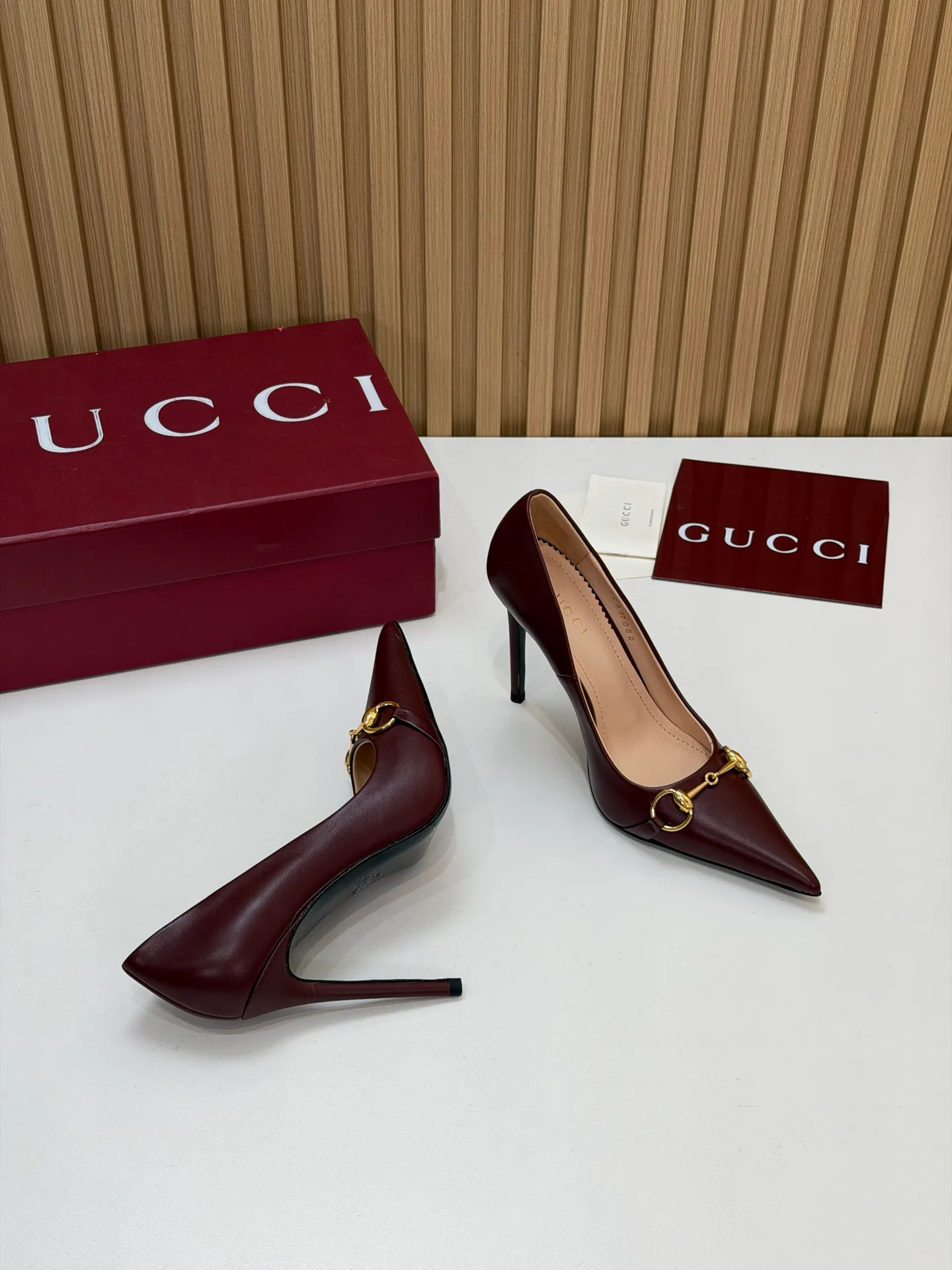 Туфли Женские Gucci 18245477