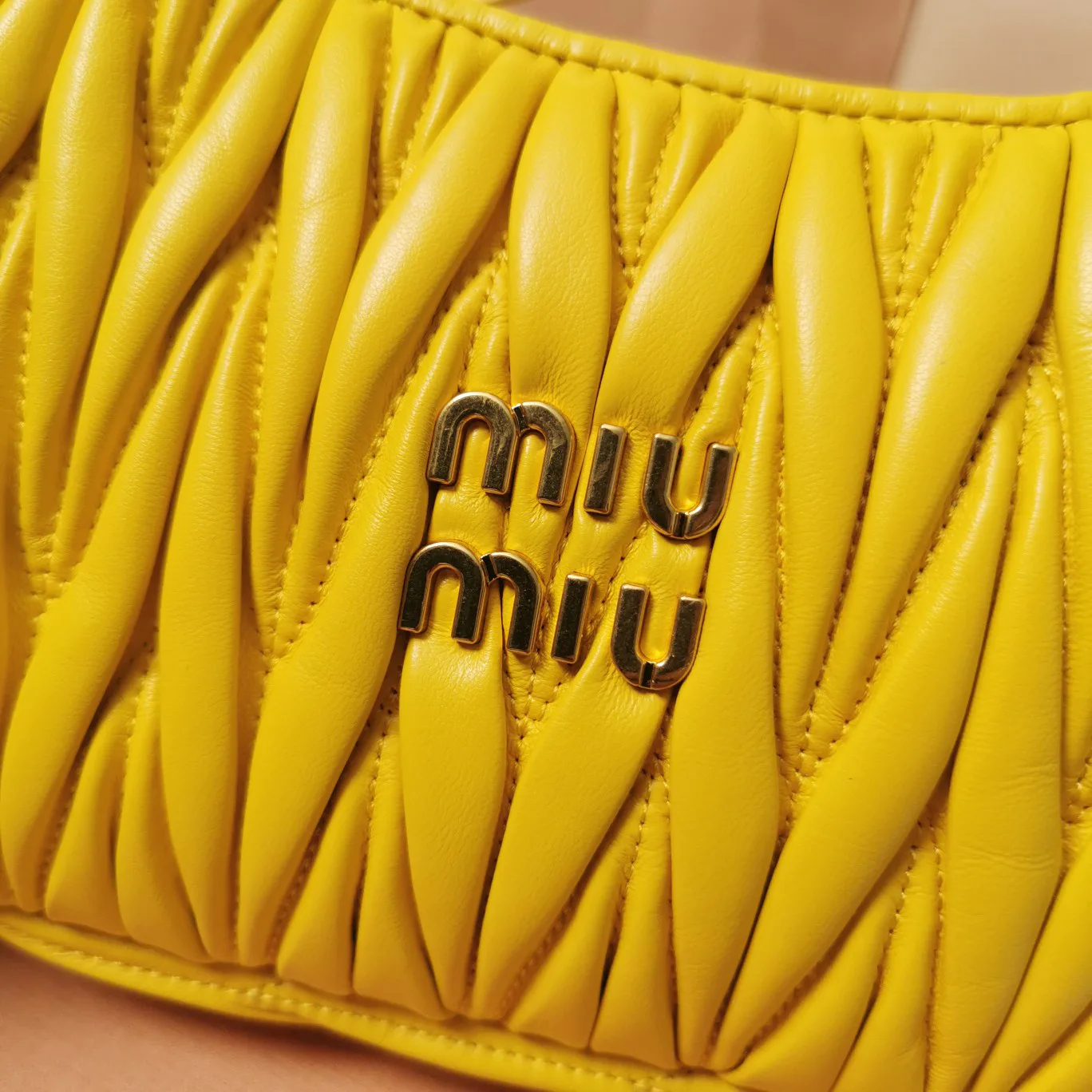 Сумки На Ремне Женские Miu Miu 61492