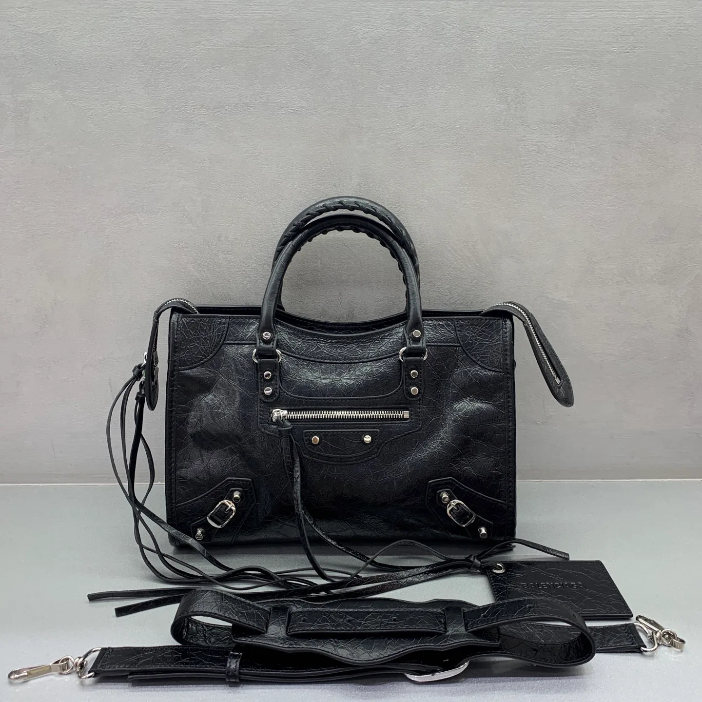 Классические Сумки Женские Balenciaga 18135961