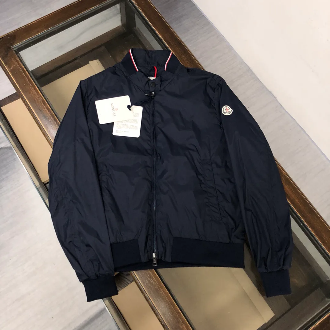 Куртки И Пуховики Женские Moncler 9906953