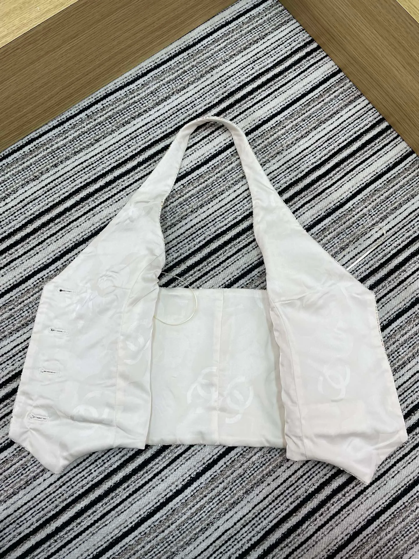 Жилеты Женские Chanel 1593994
