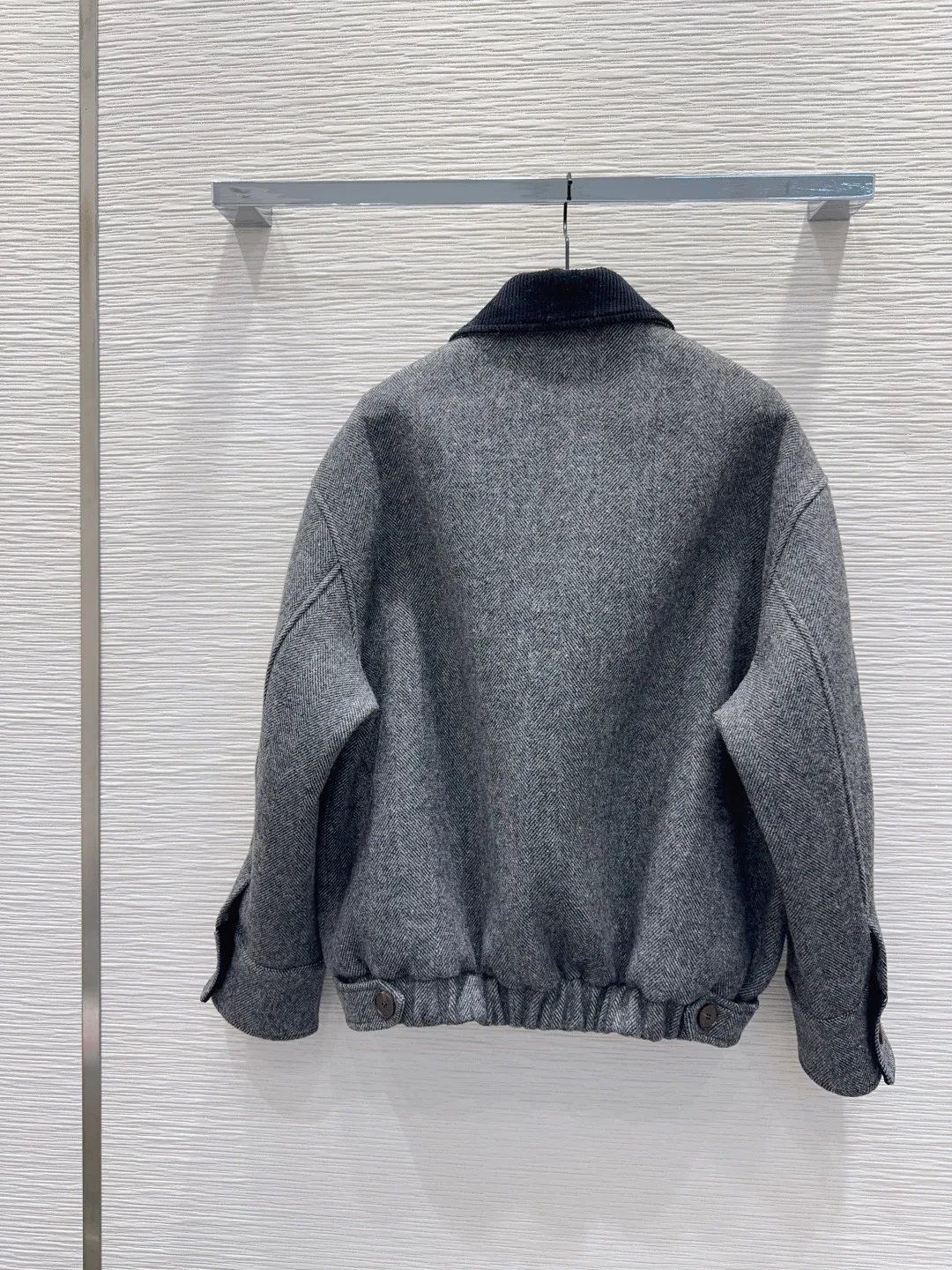 Куртки И Пуховики Женские Saint Laurent 561736