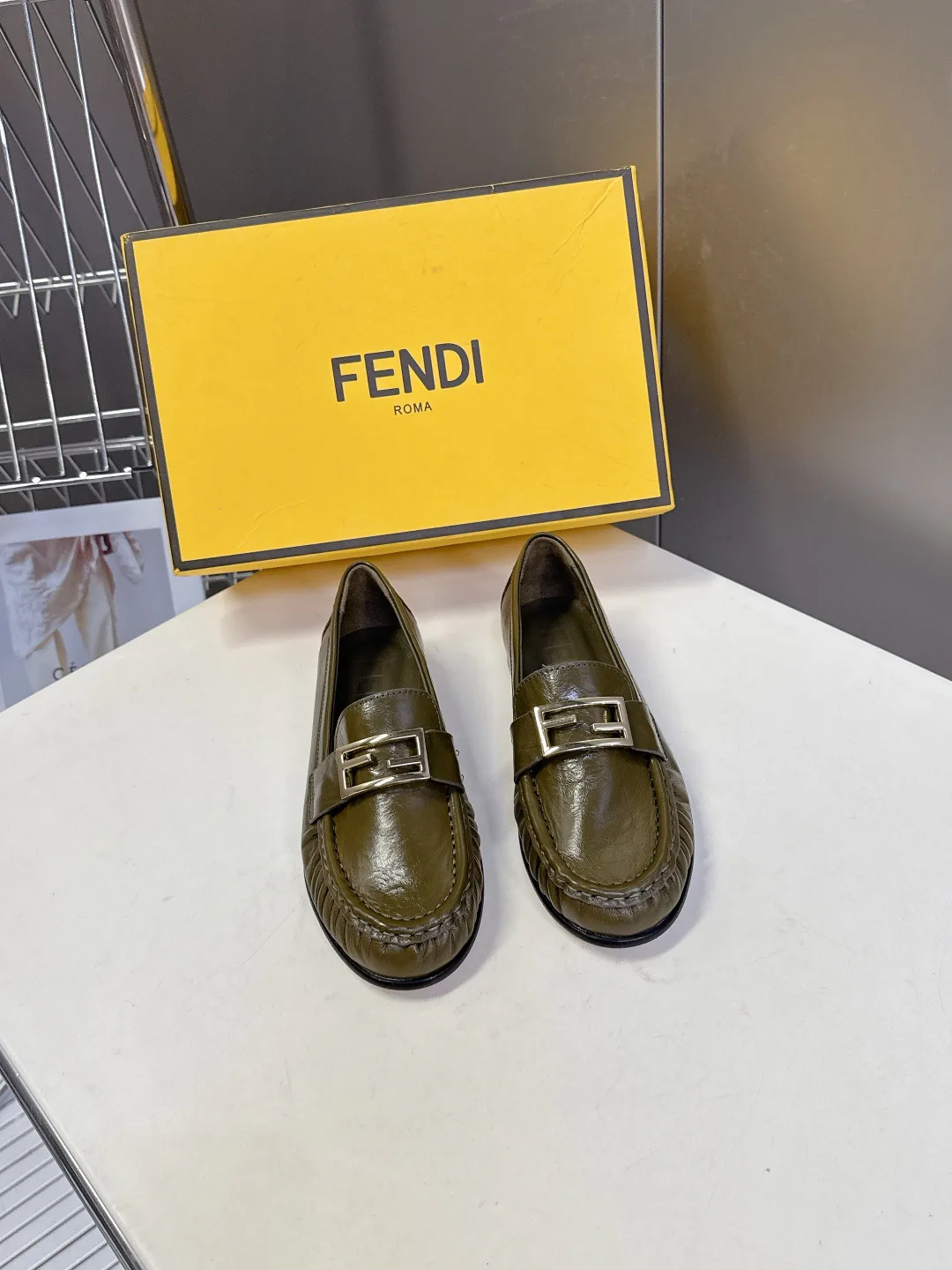 Лоферы Женские Fendi 561312