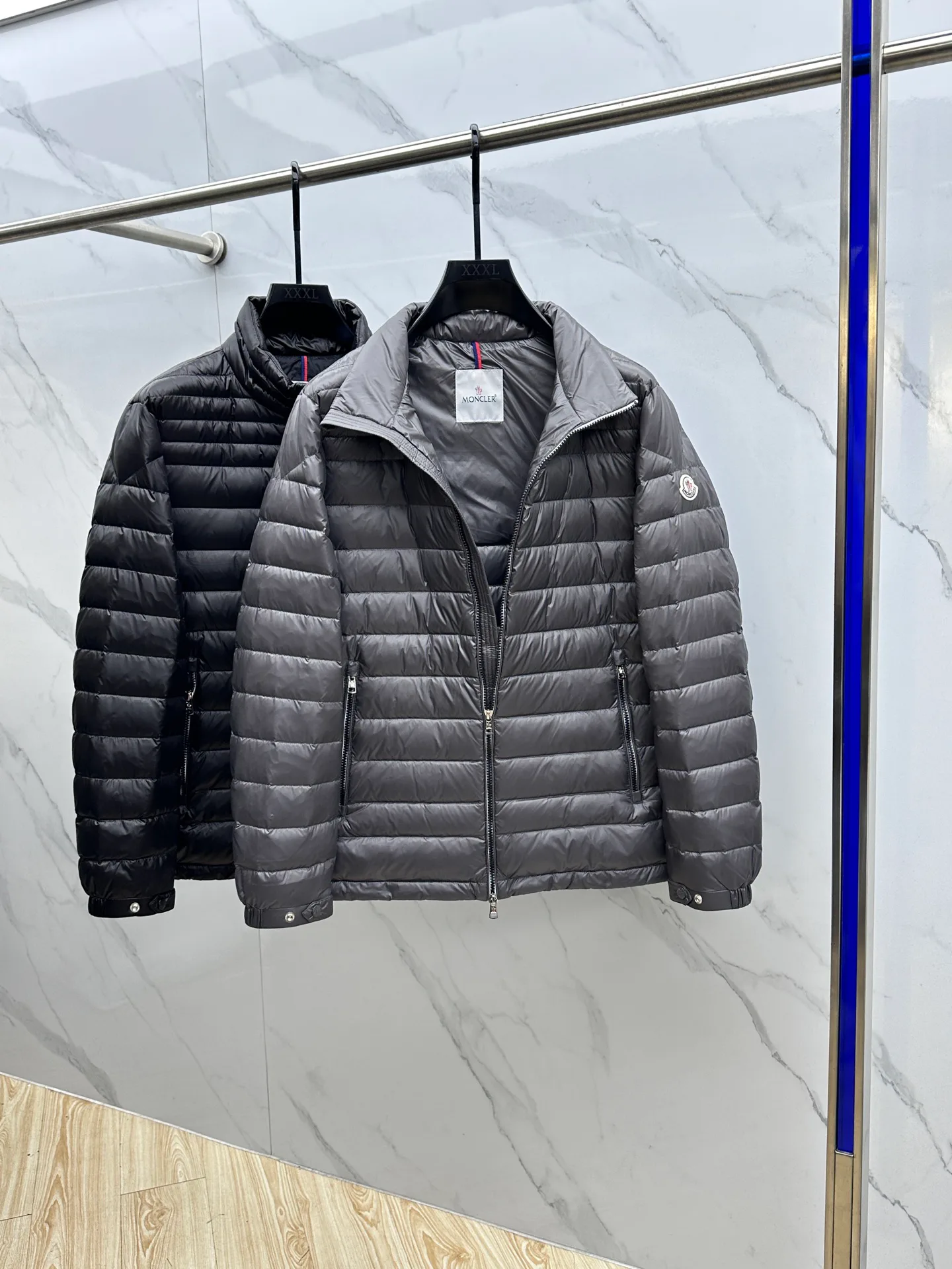 Куртки И Пуховики Мужские Moncler 2237479
