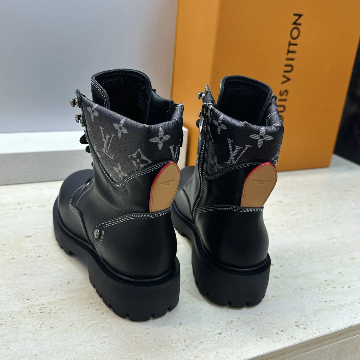 Ботинки Женские Louis Vuitton 18724519