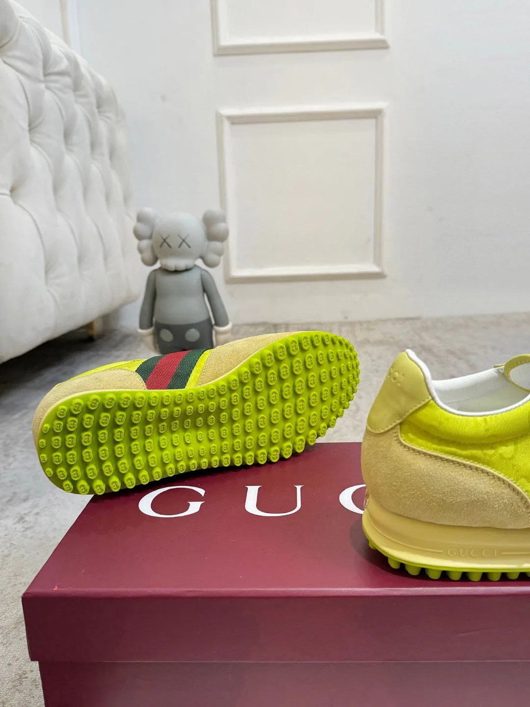 Кроссовки Женские Gucci 944880