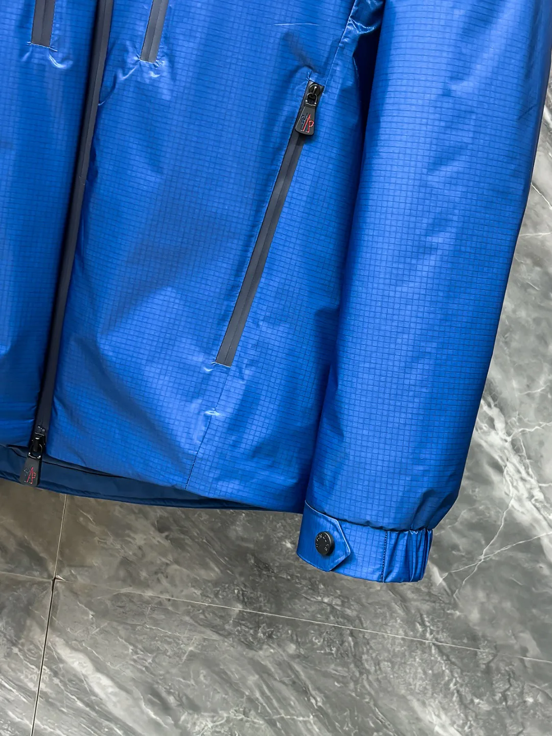 Куртки И Пуховики Мужские Moncler 273055