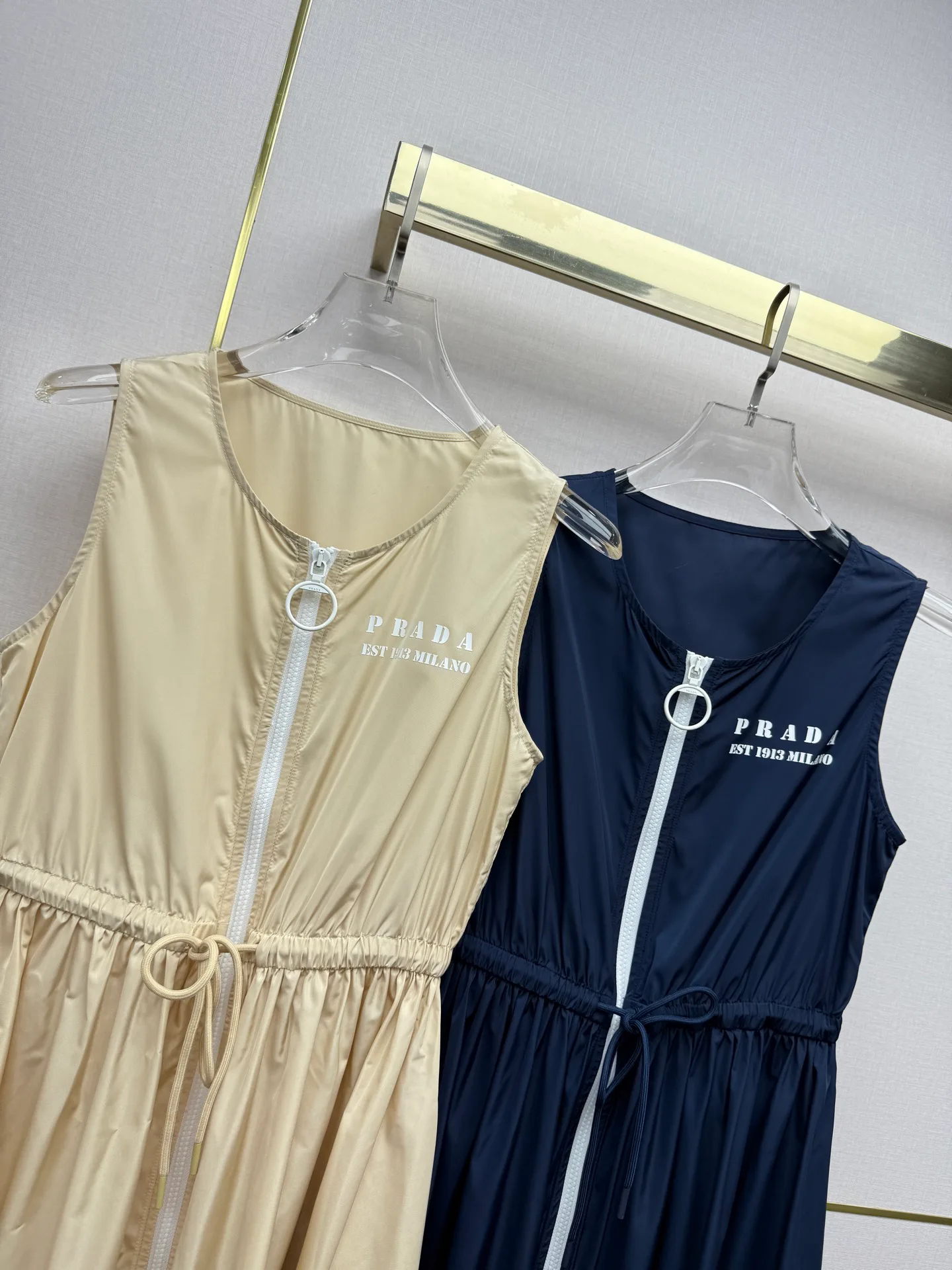 Платья Женские Prada 10443258