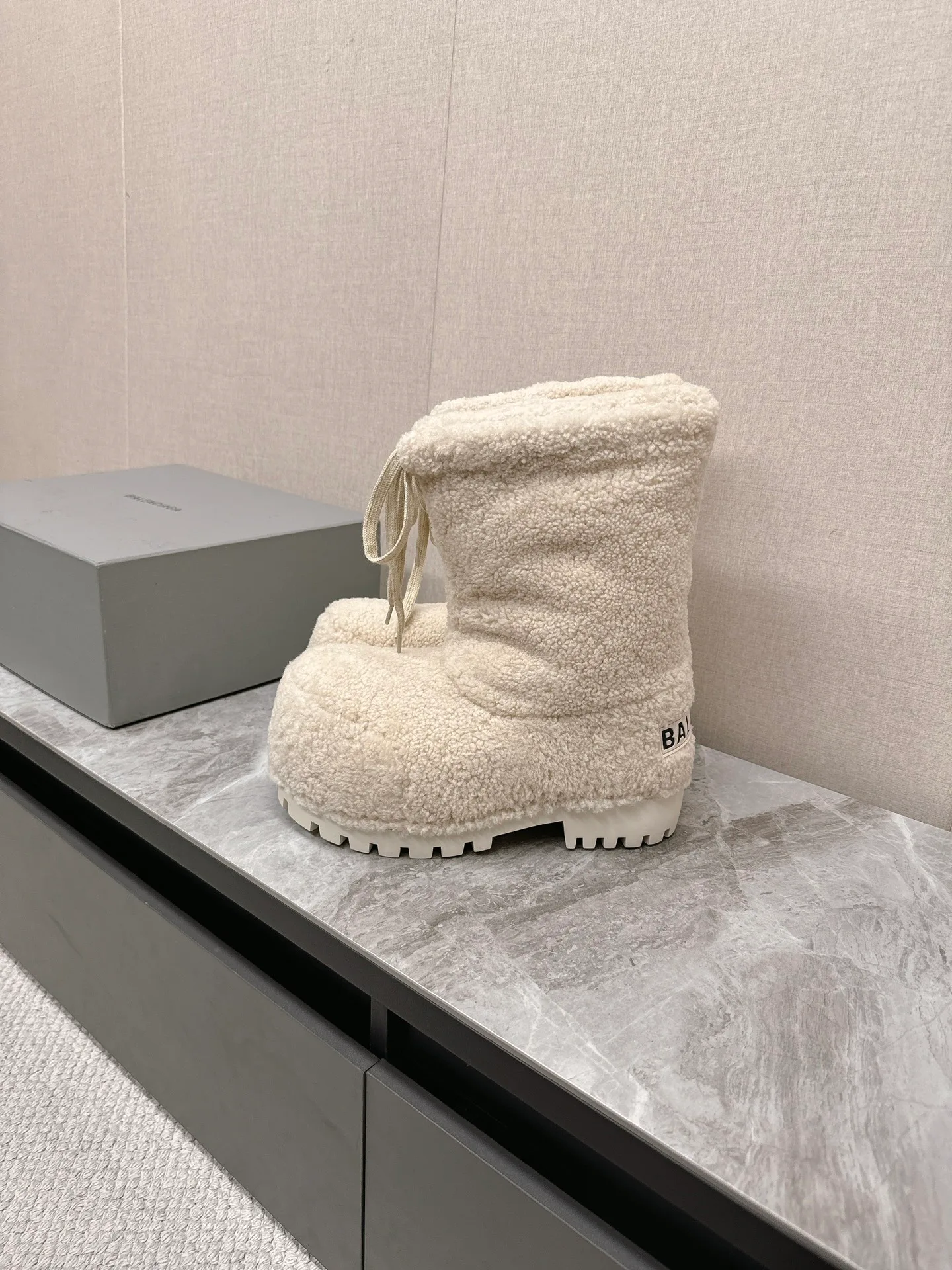 Угги Женские Balenciaga 18152906