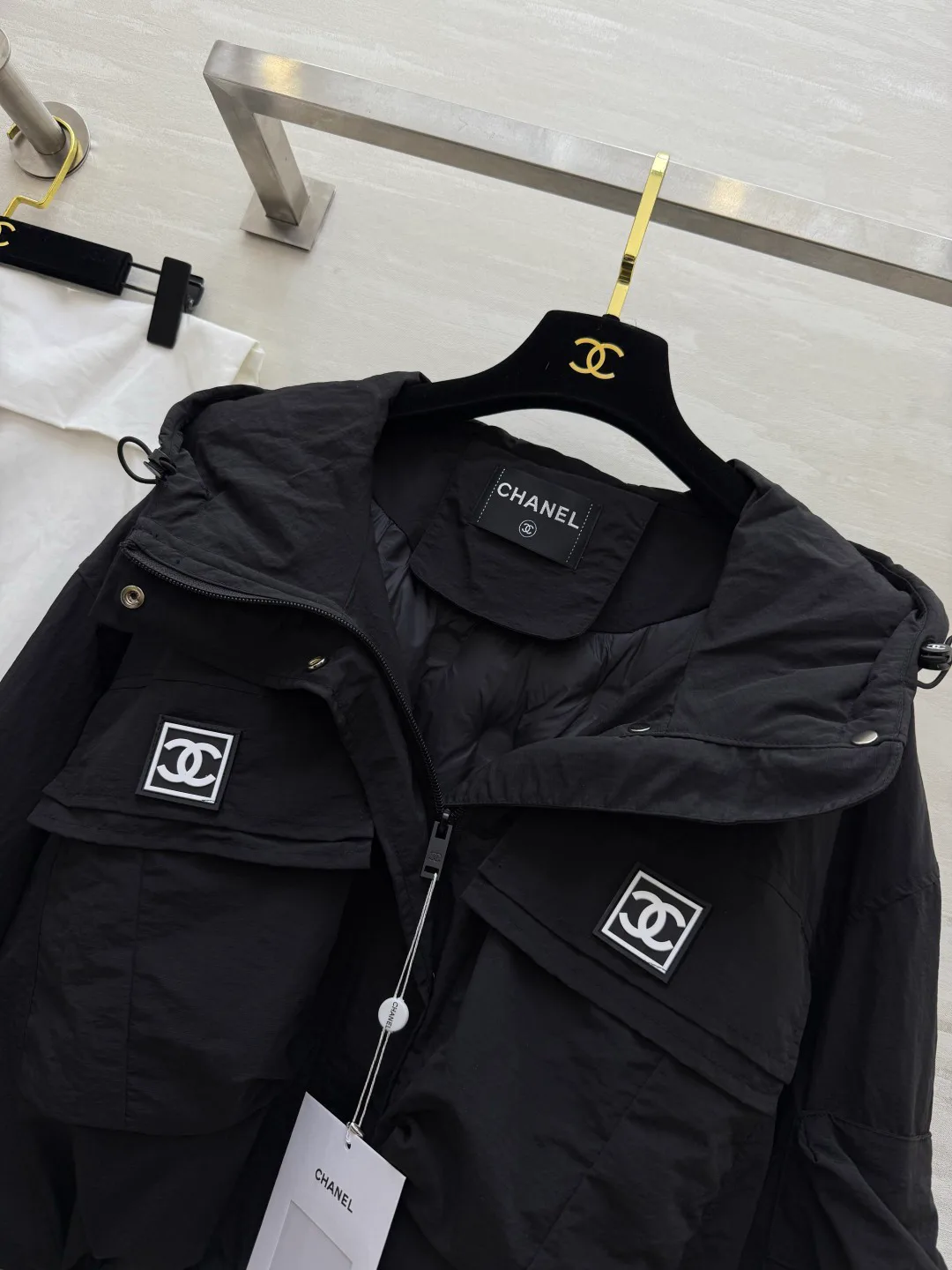 Куртки И Пуховики Женские Chanel 18768175