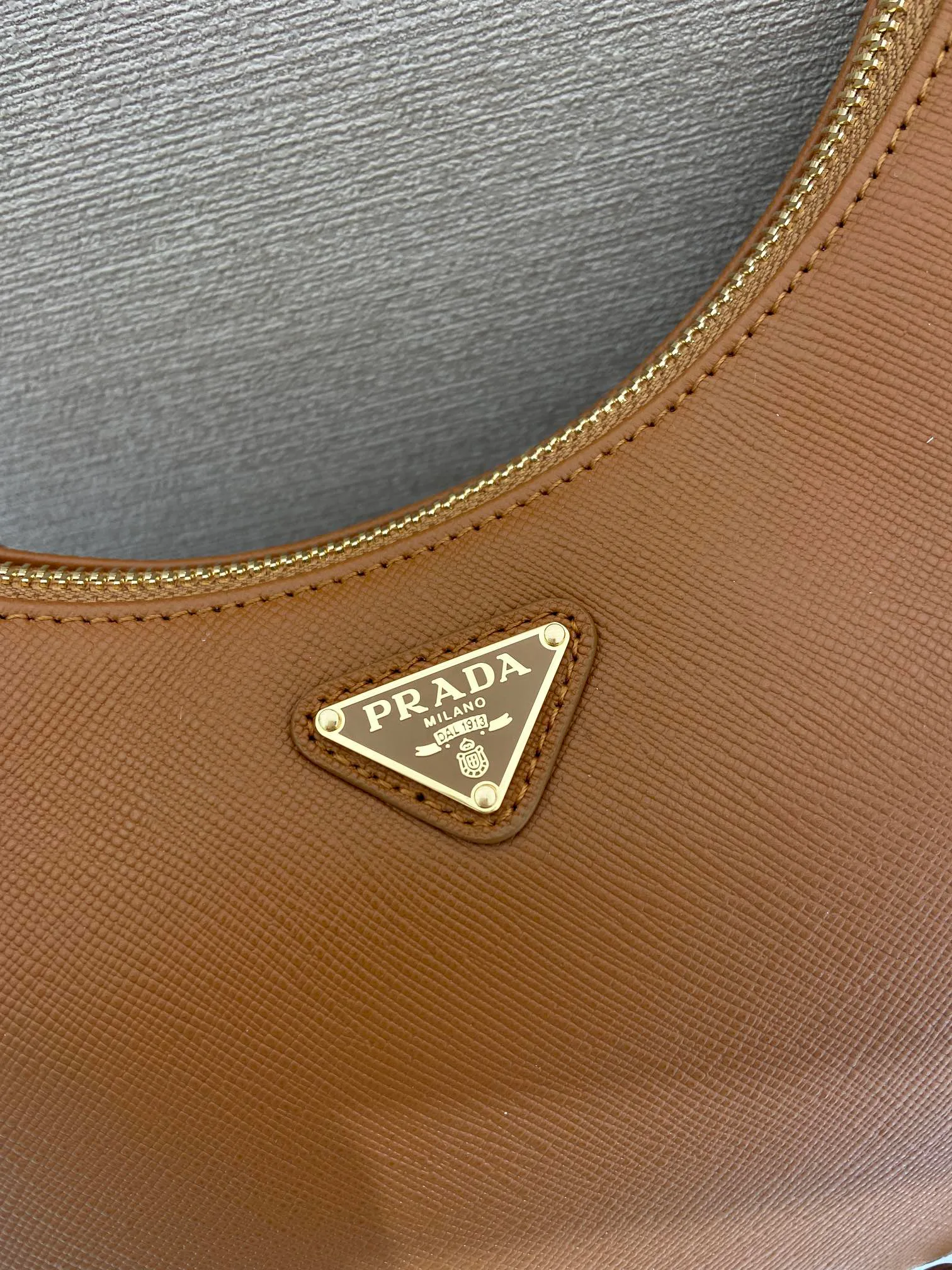 Классические Сумки Женские Prada 10000403