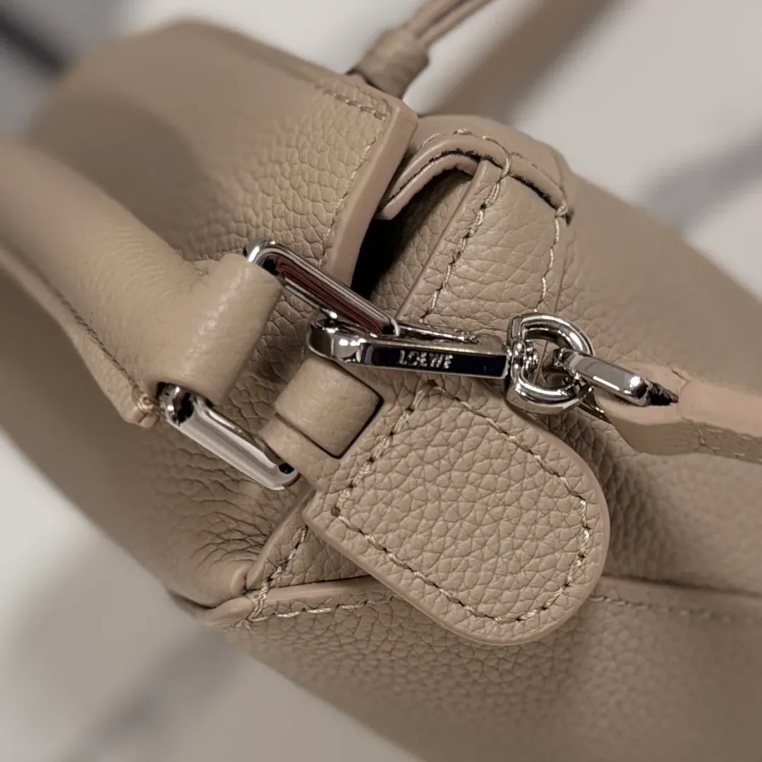 Сумки На Ремне Женские Loewe 690405