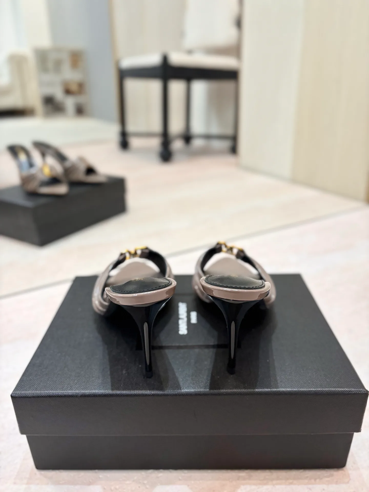 Мюли И Сабо Женские Saint Laurent 17476092