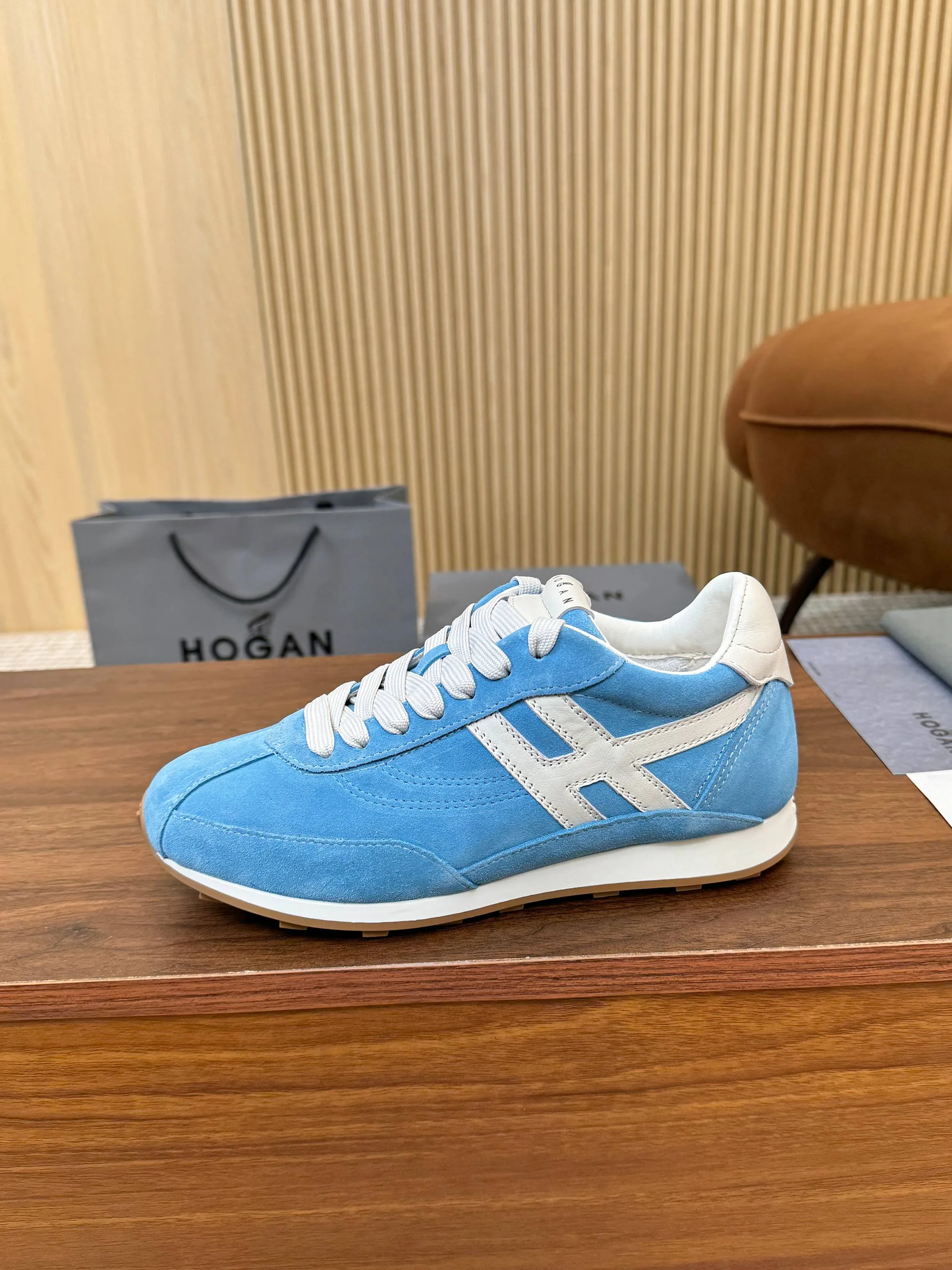 Кроссовки Женские Hogan 11745751