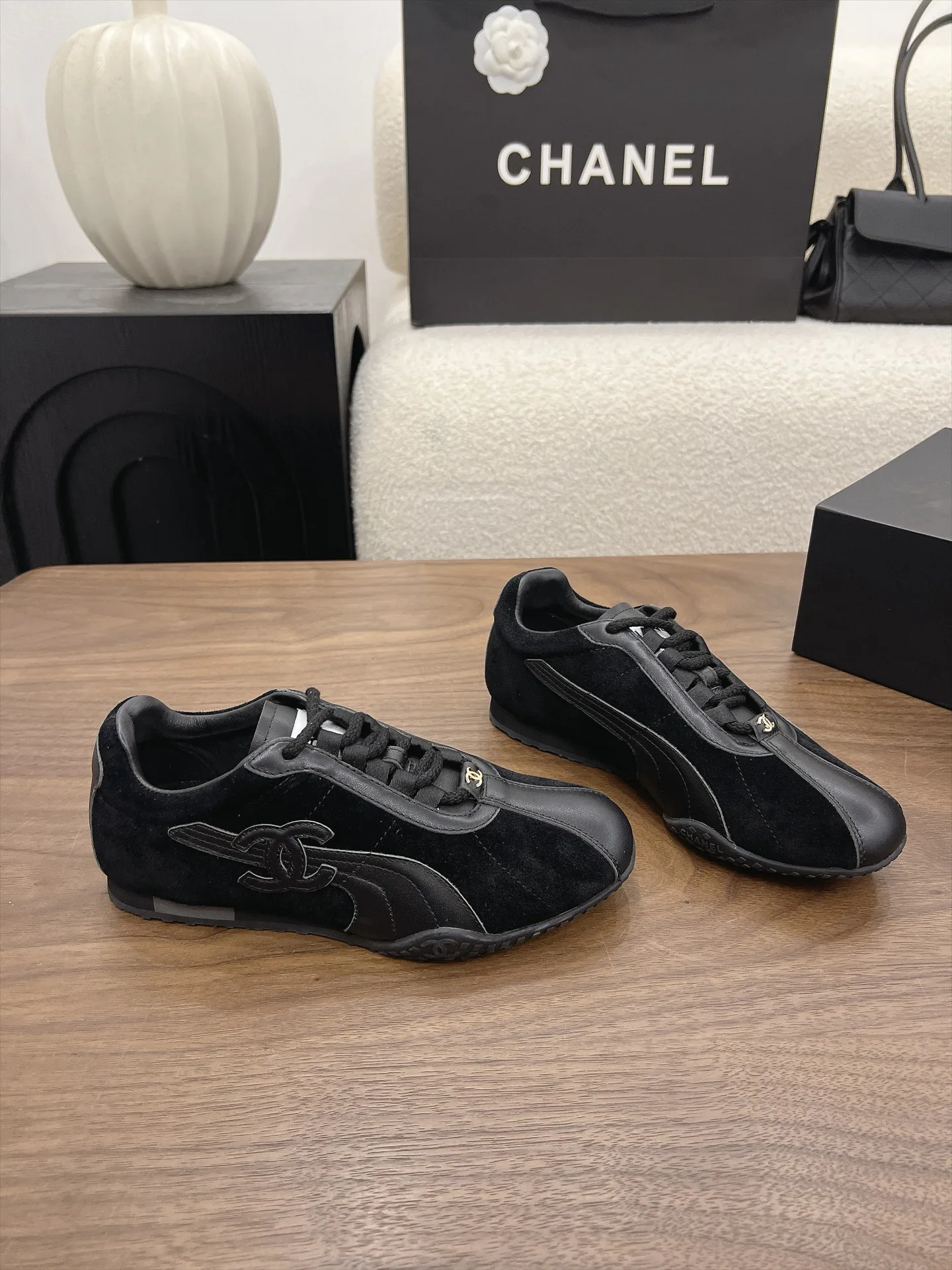 Кроссовки Женские Chanel 17963932