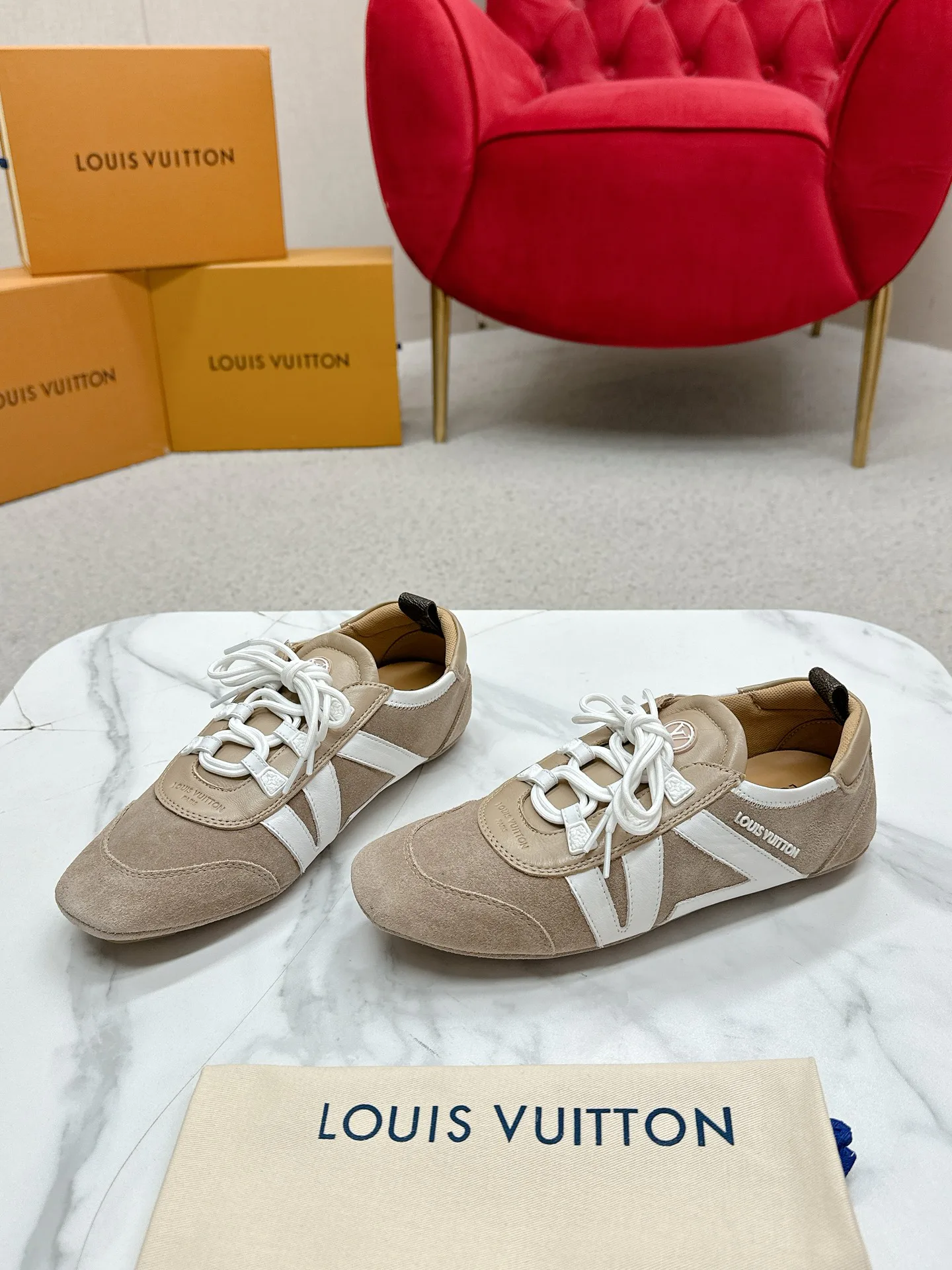 Кроссовки Женские Louis Vuitton 97336