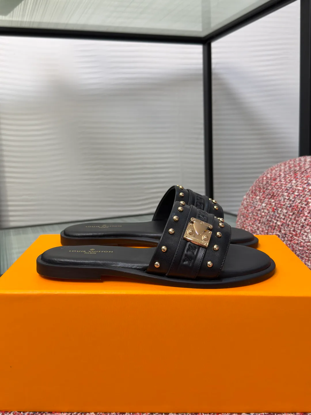 Шлепанцы Женские Louis Vuitton 16983525