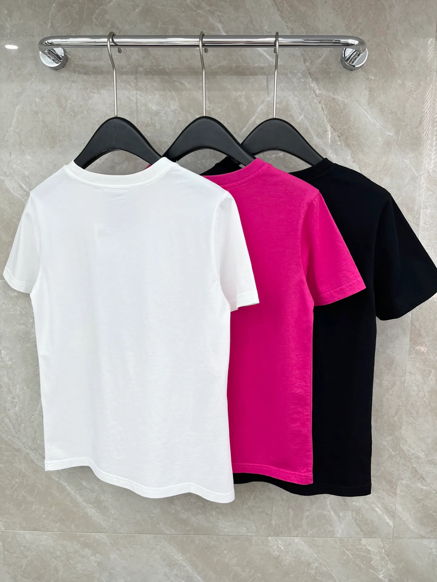 Футболки Женские Moschino 1593927