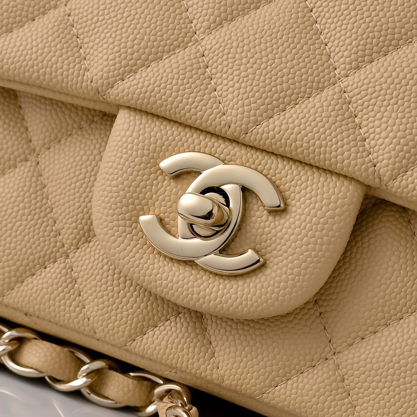 Классические Сумки Женские Chanel 18147800