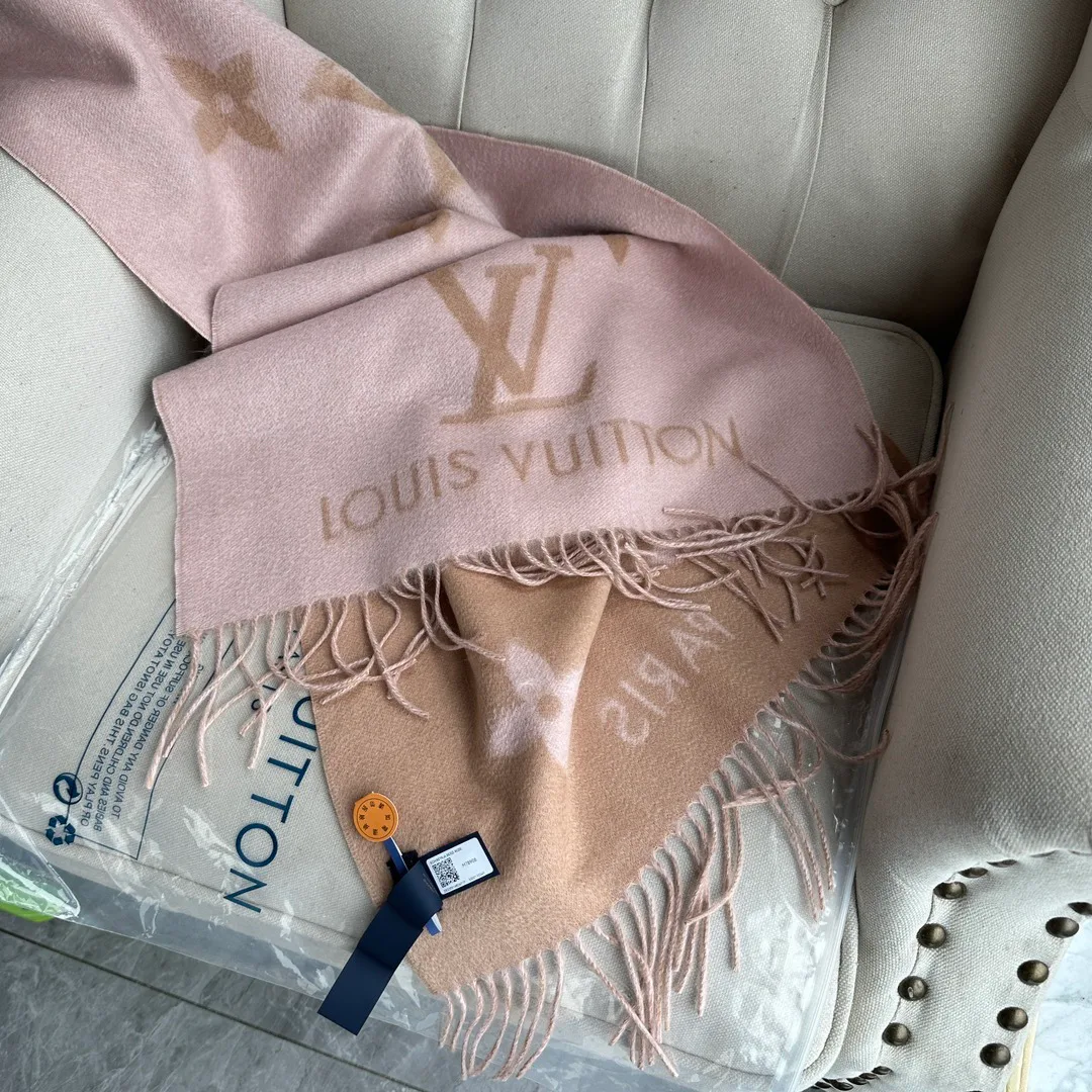 Шарфы Louis Vuitton 18141173
