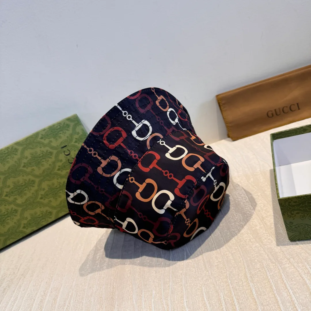 Головные Уборы Gucci 11529716