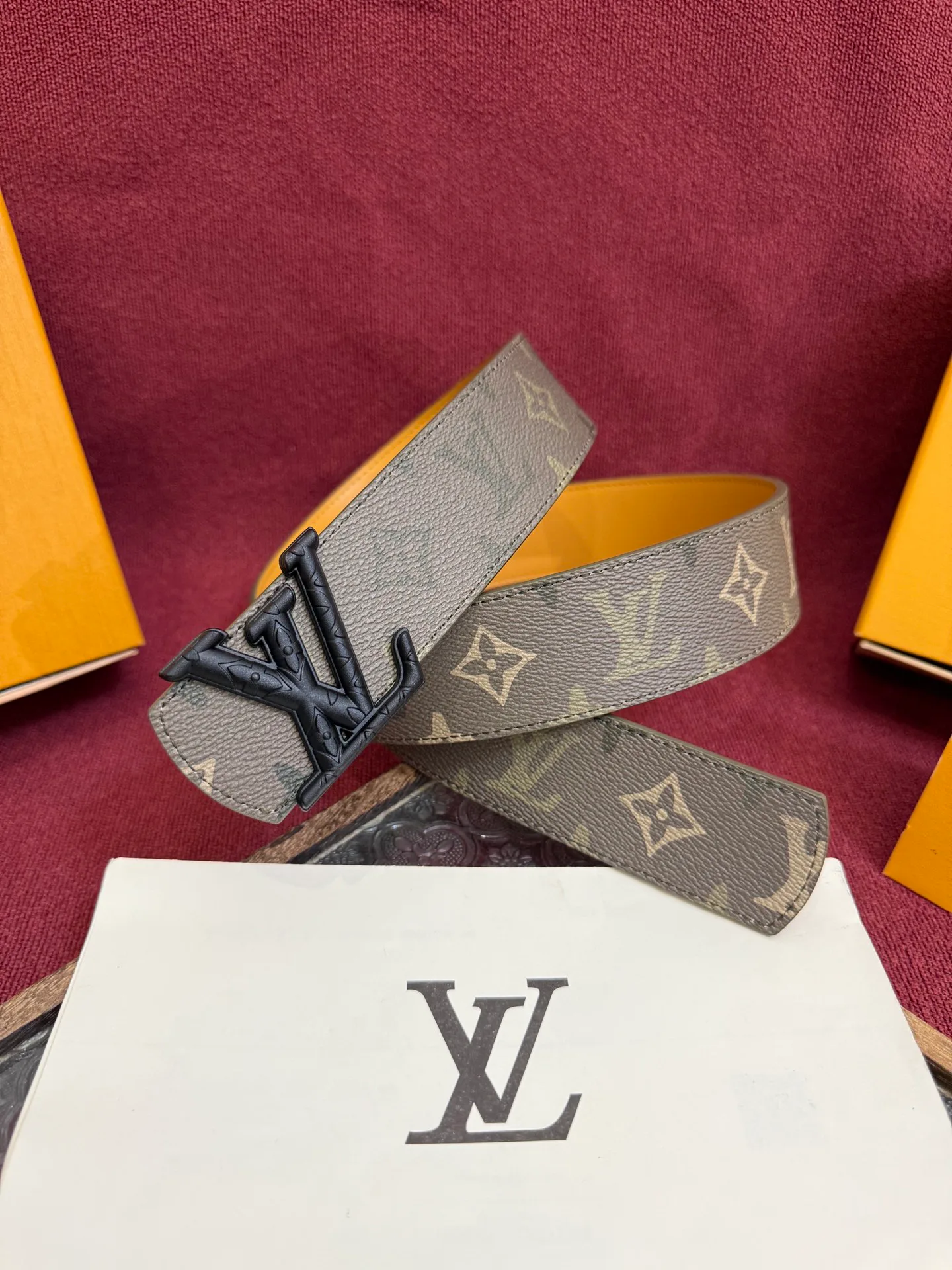 Ремни Louis Vuitton 608155