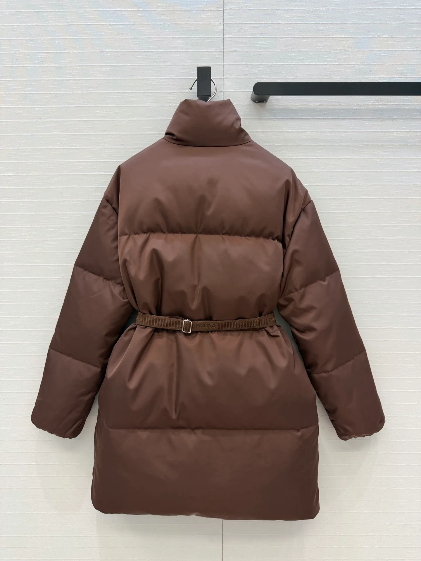 Куртки И Пуховики Женские Prada 19332012