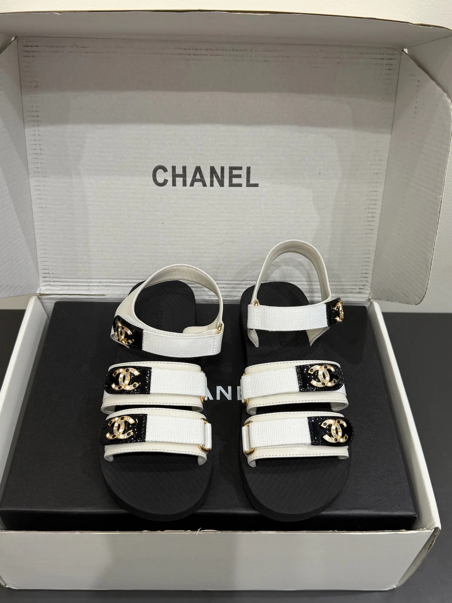 Босоножки Женские Chanel 18268847