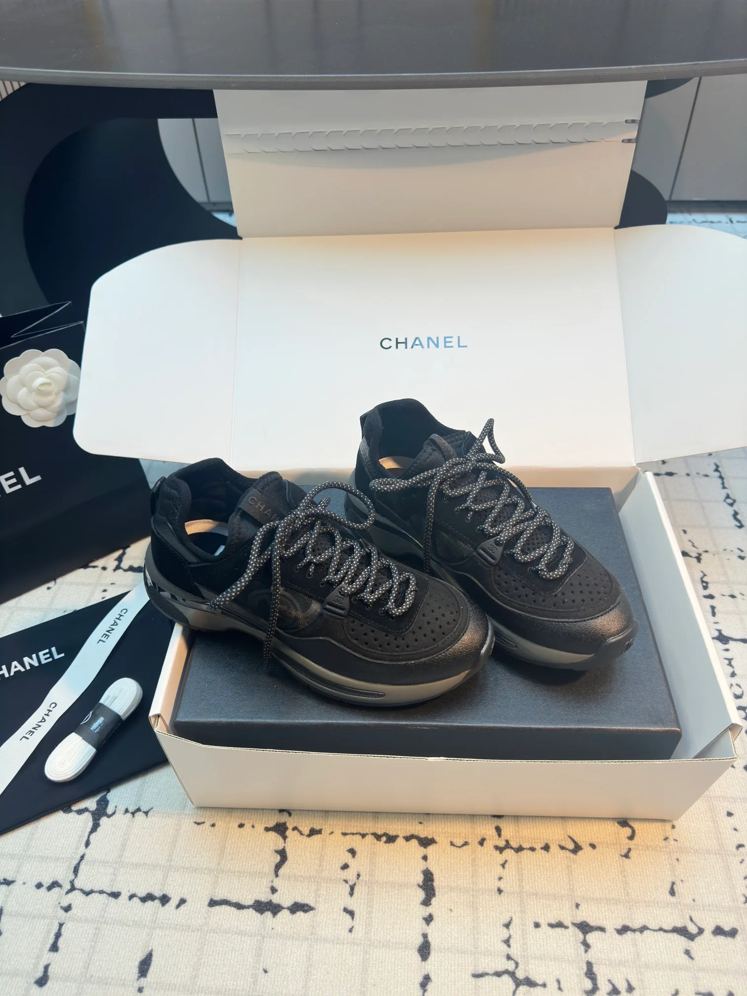 Кроссовки Женские Chanel 9873441