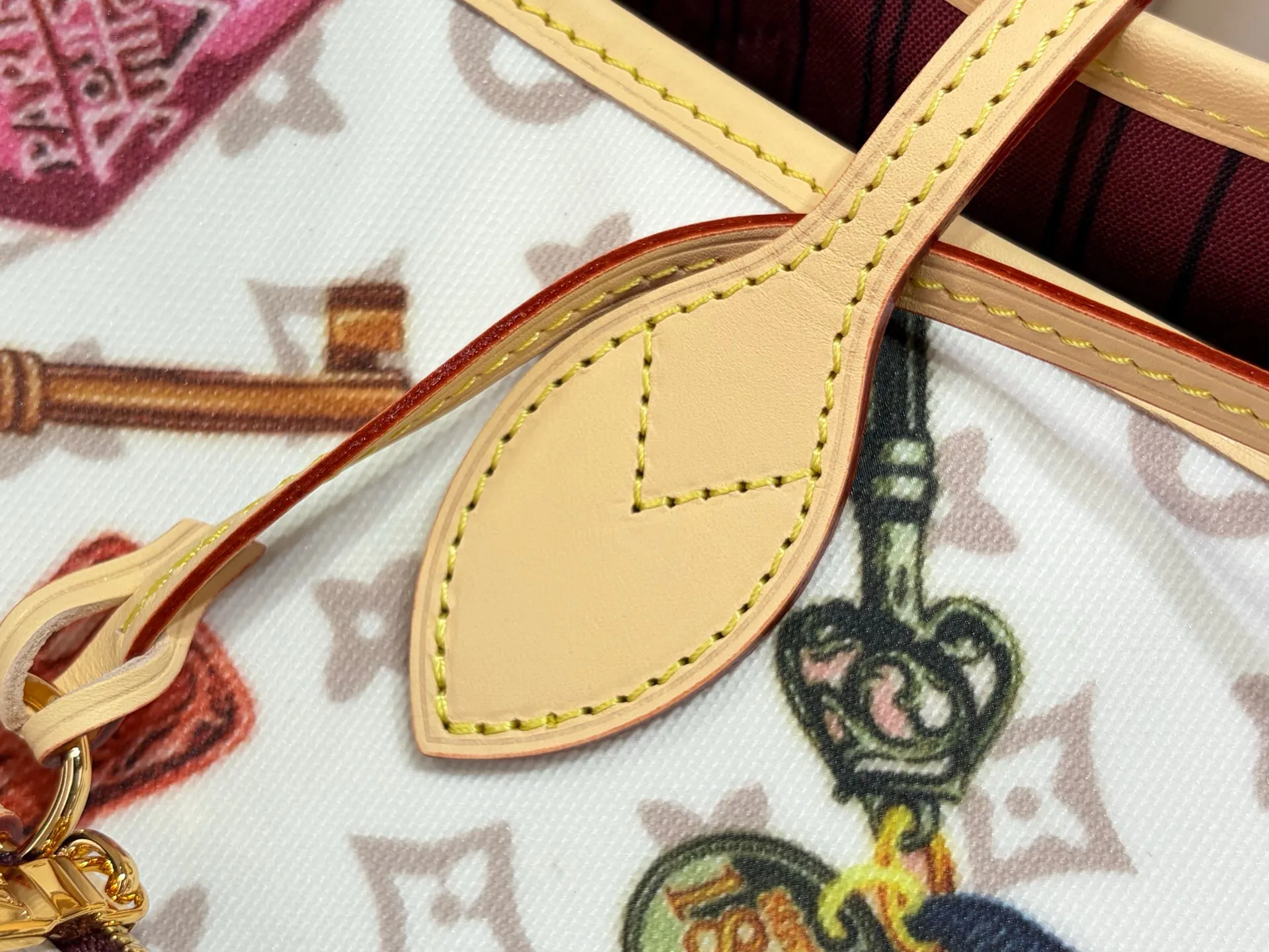 Классические Сумки Женские Louis Vuitton 16893046