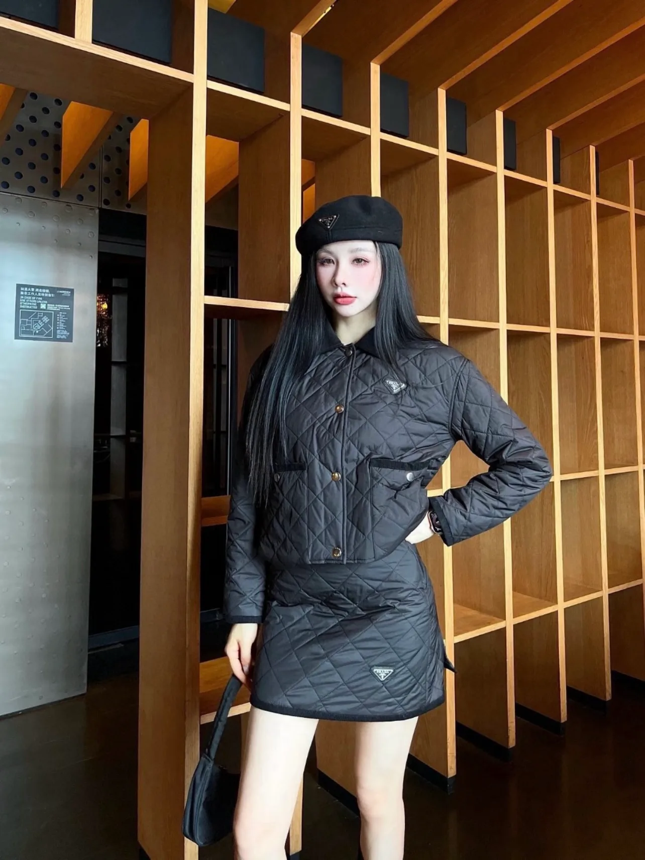 Куртки И Пуховики Женские Prada 18713651