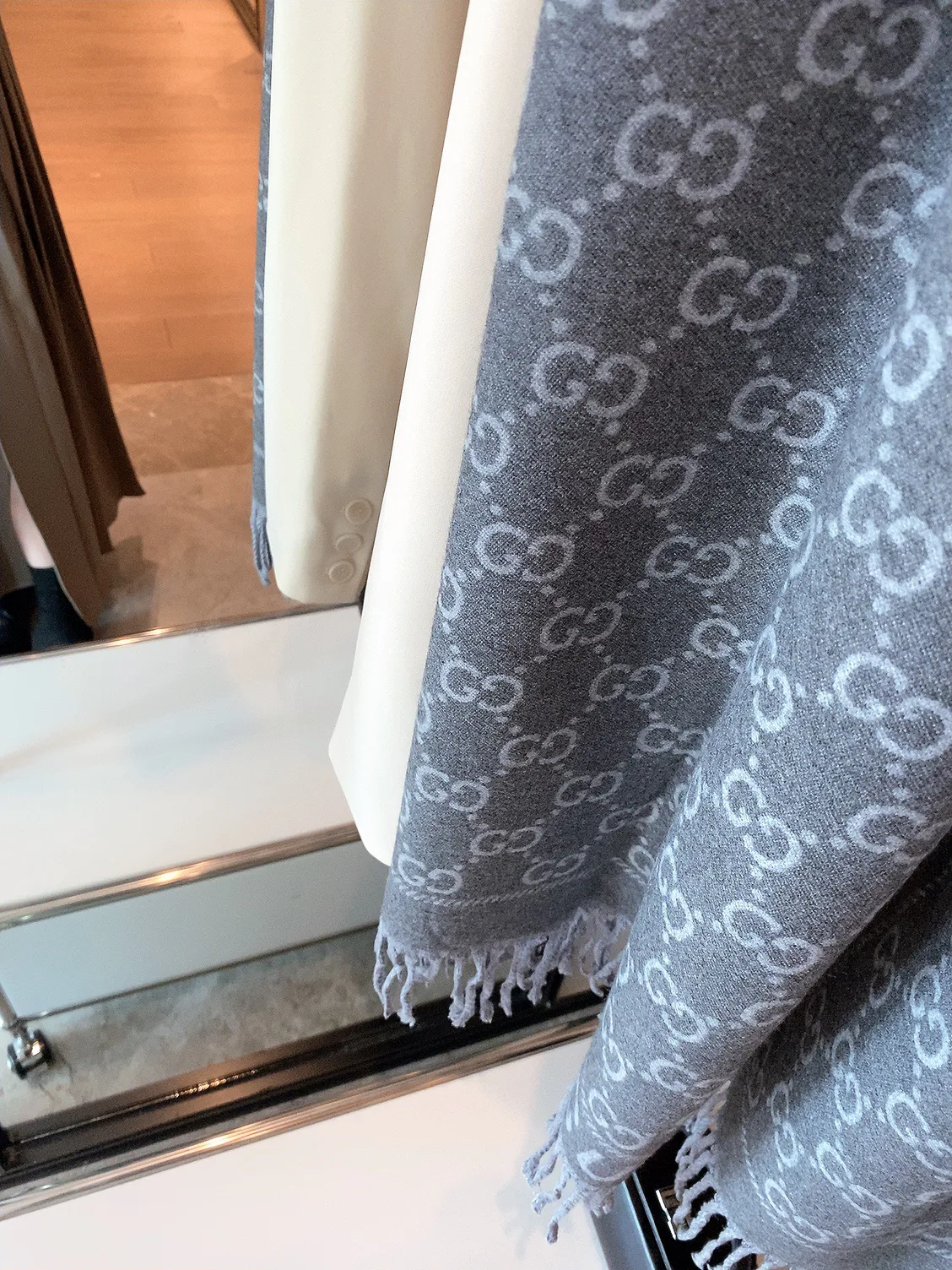 Шарфы Gucci 1242400