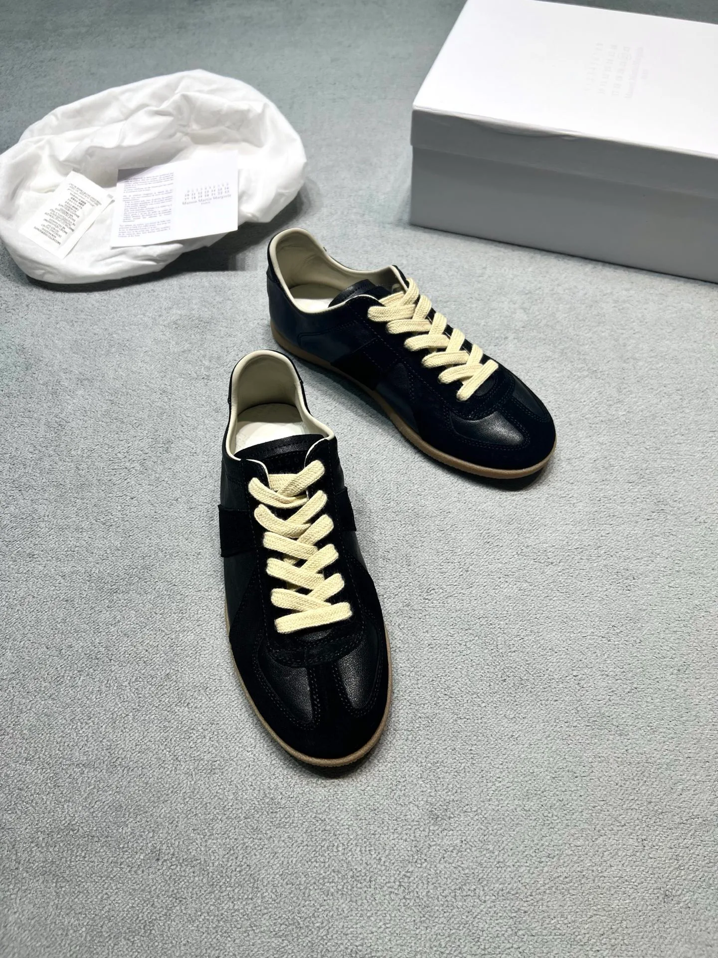 Кроссовки Женские Maison Margiela 18366875