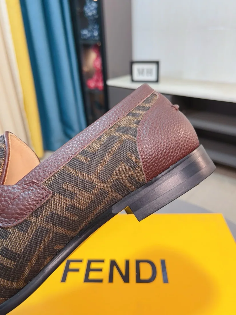 Лоферы И Туфли Мужские Fendi 71903