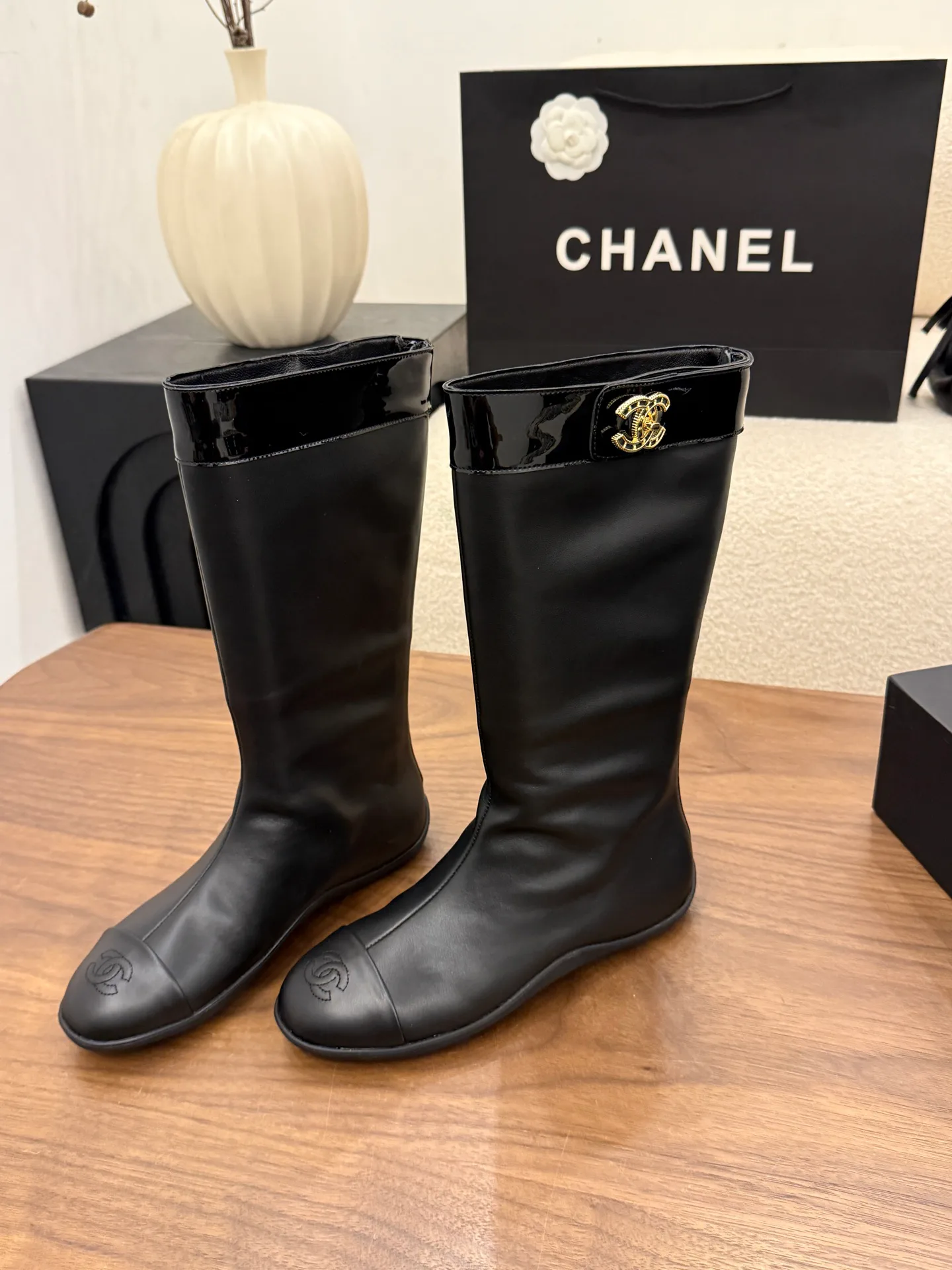 Сапоги Женские Chanel 18223563