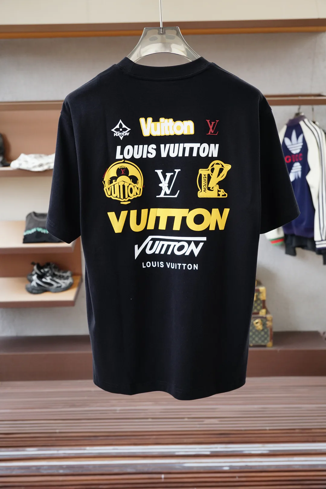 Футболки Женские Louis Vuitton 1887759