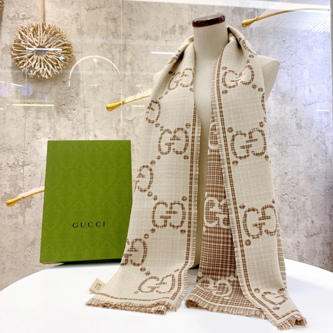 Шарфы Gucci 2268507