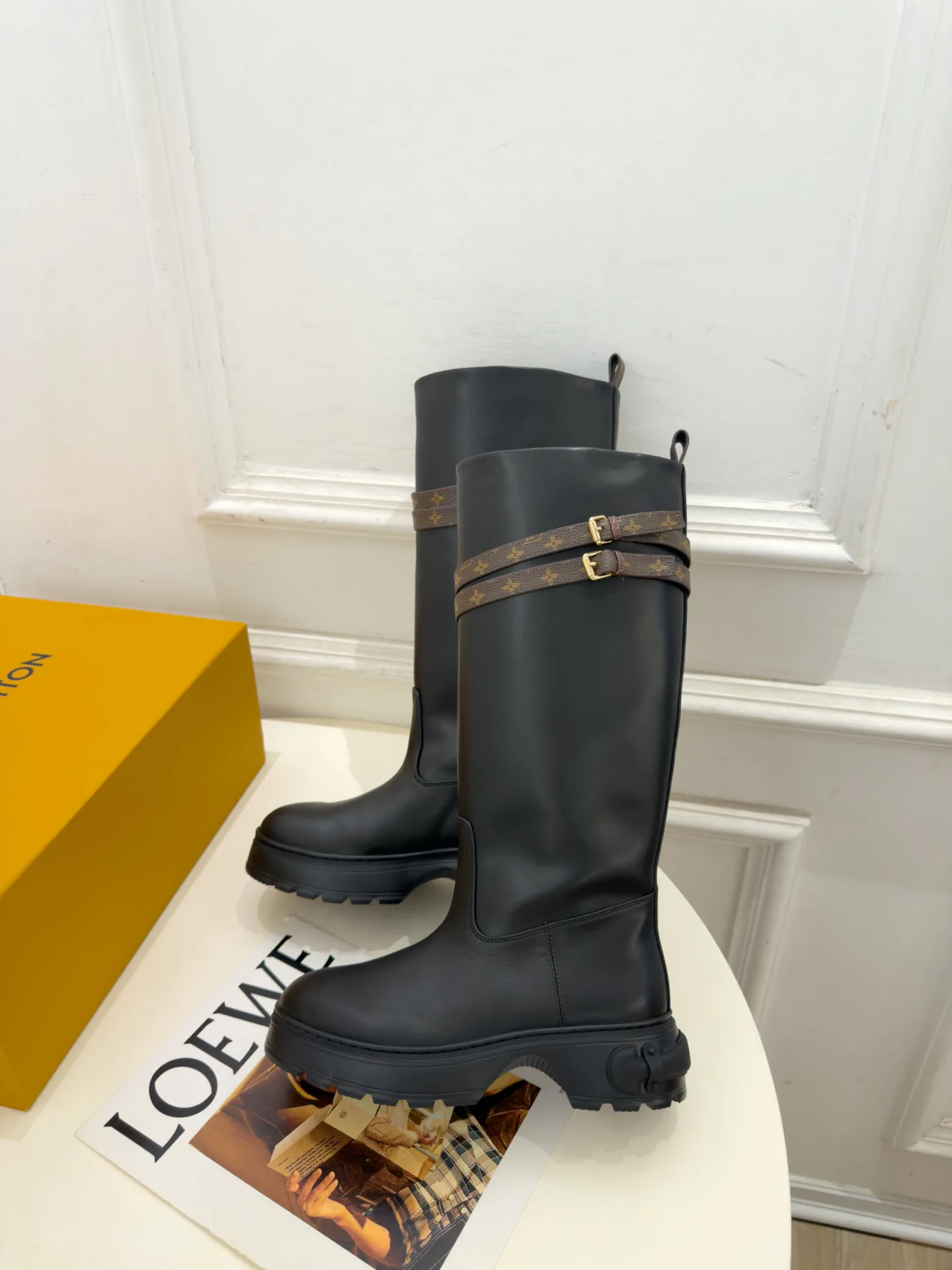 Сапоги Женские Louis Vuitton 18370300