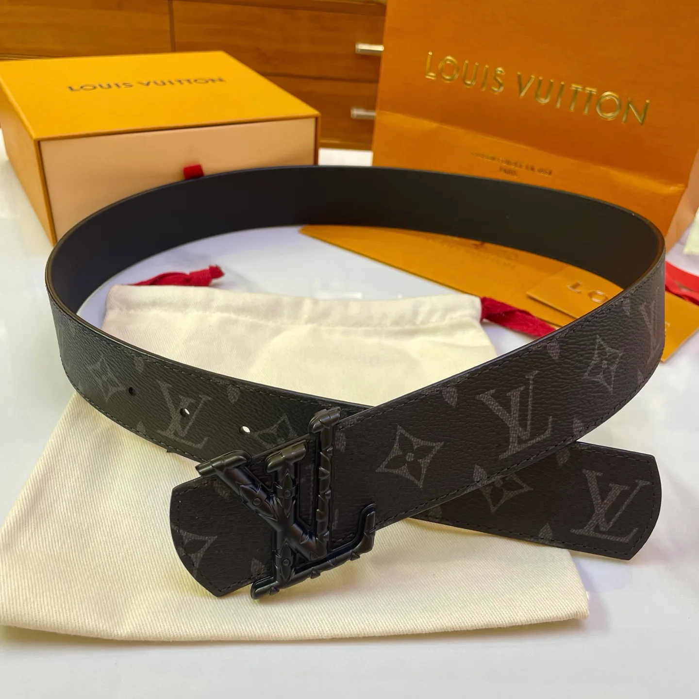 Ремни Louis Vuitton 11406573