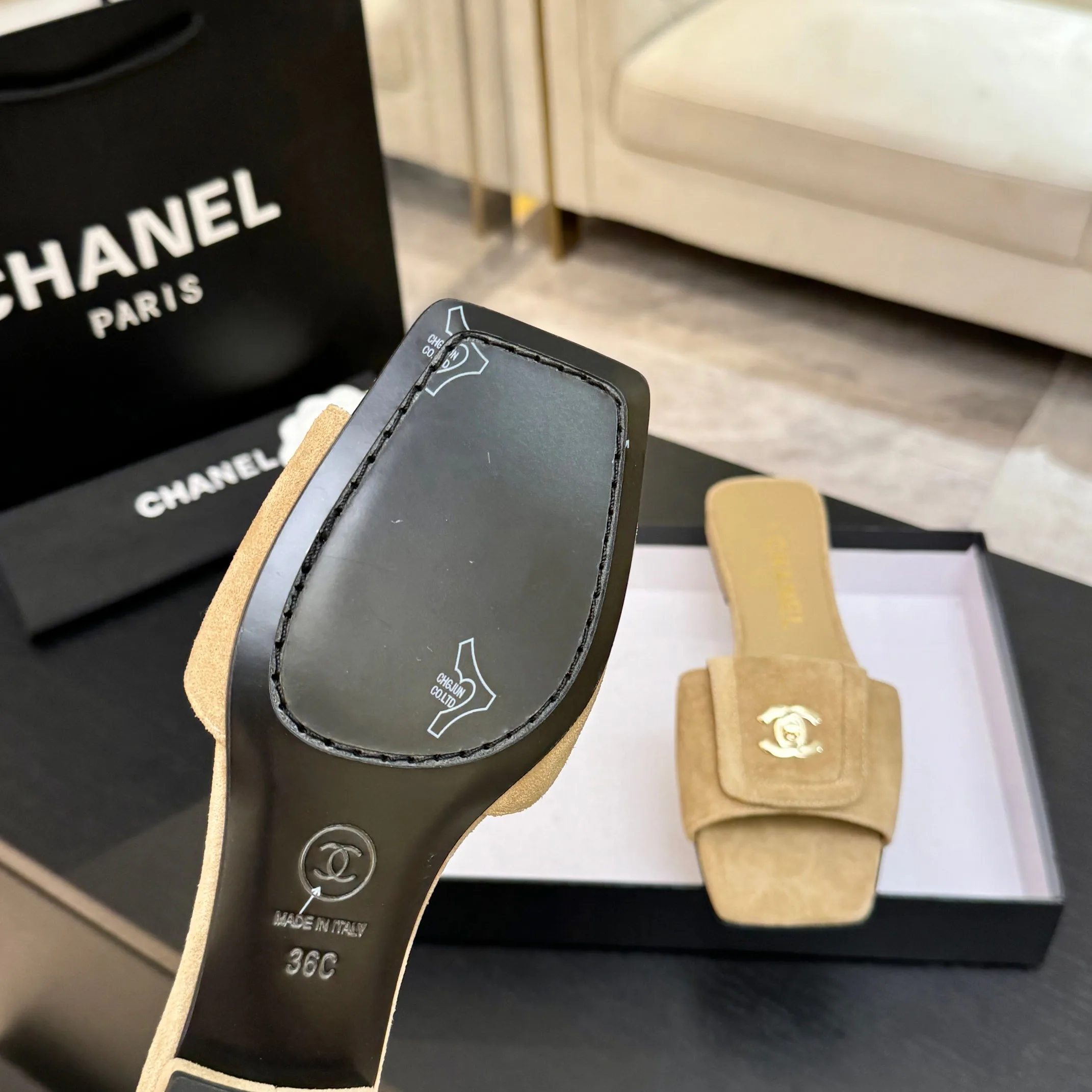 Шлепанцы Женские Chanel 11659010