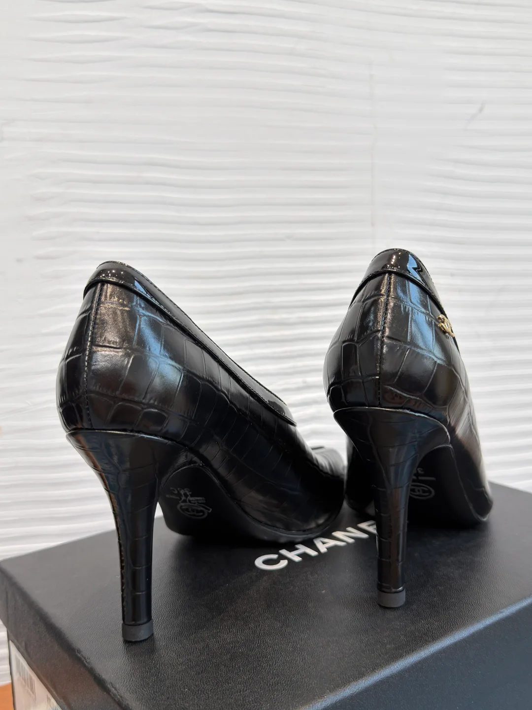 Туфли Женские Chanel 18604722