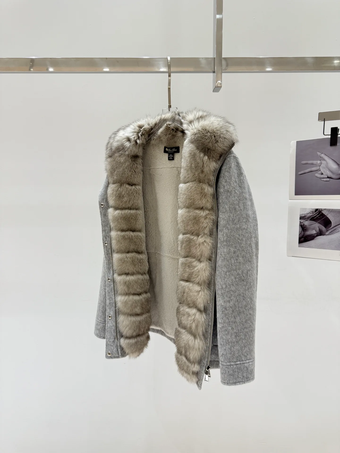 Куртки И Пуховики Женские Loro Piana 18699814