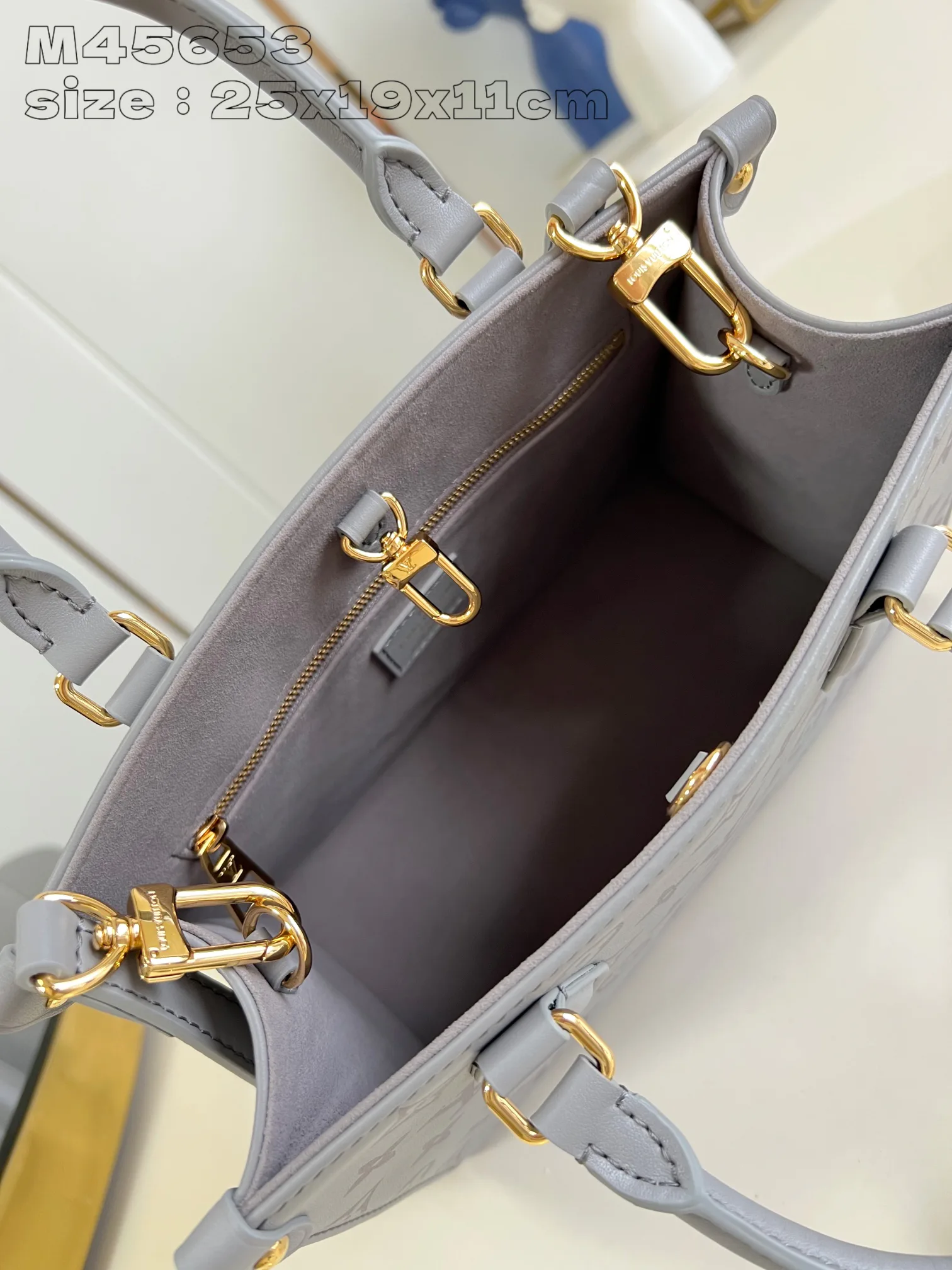 Классические Сумки Женские Louis Vuitton 18227602