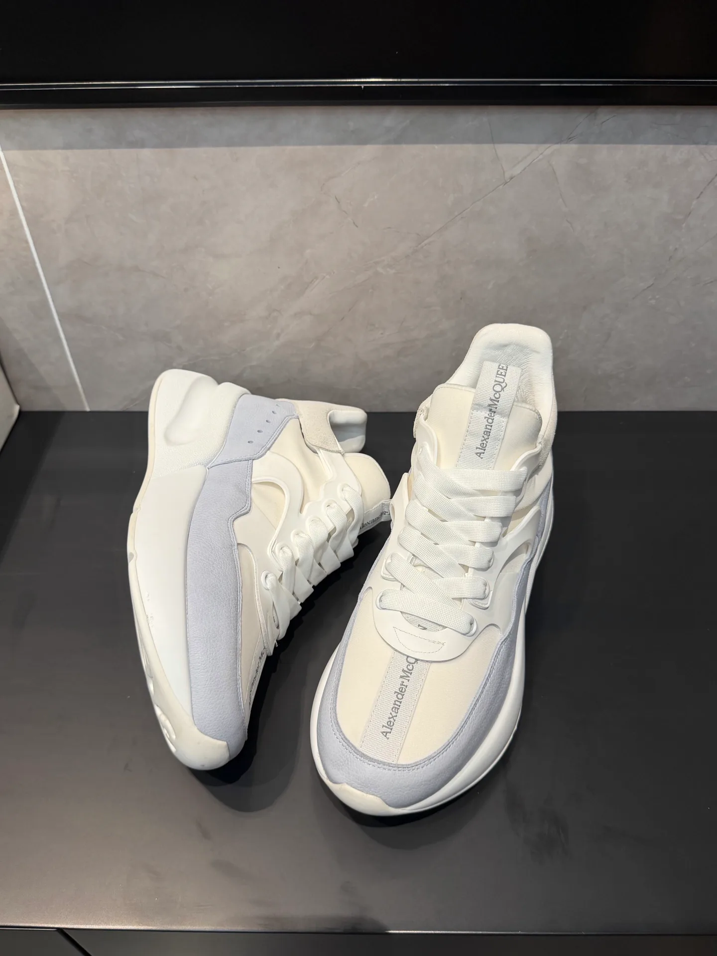 Кроссовки Женские Alexander Mcqueen 18363840