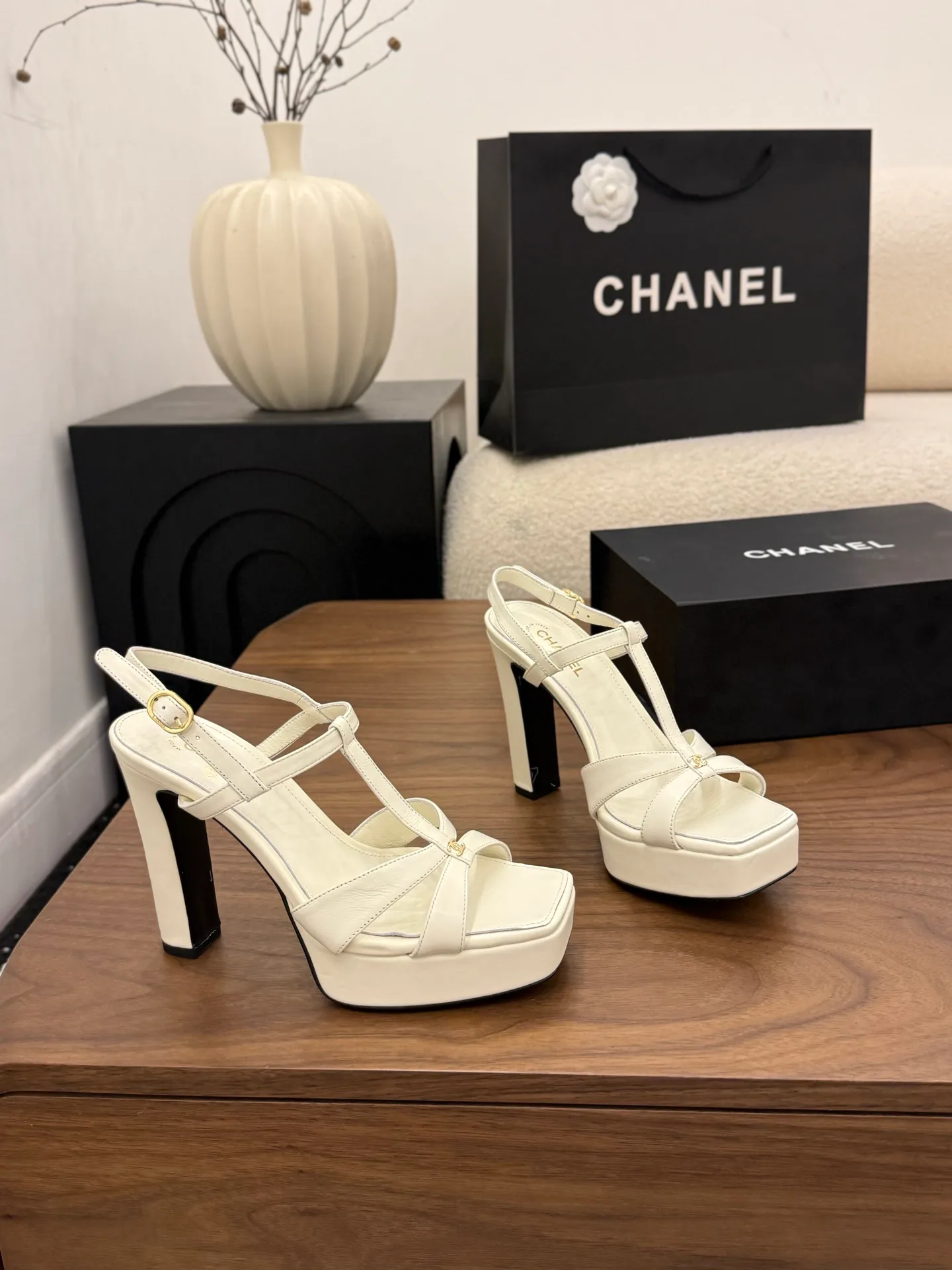 Босоножки Женские Chanel 12851469