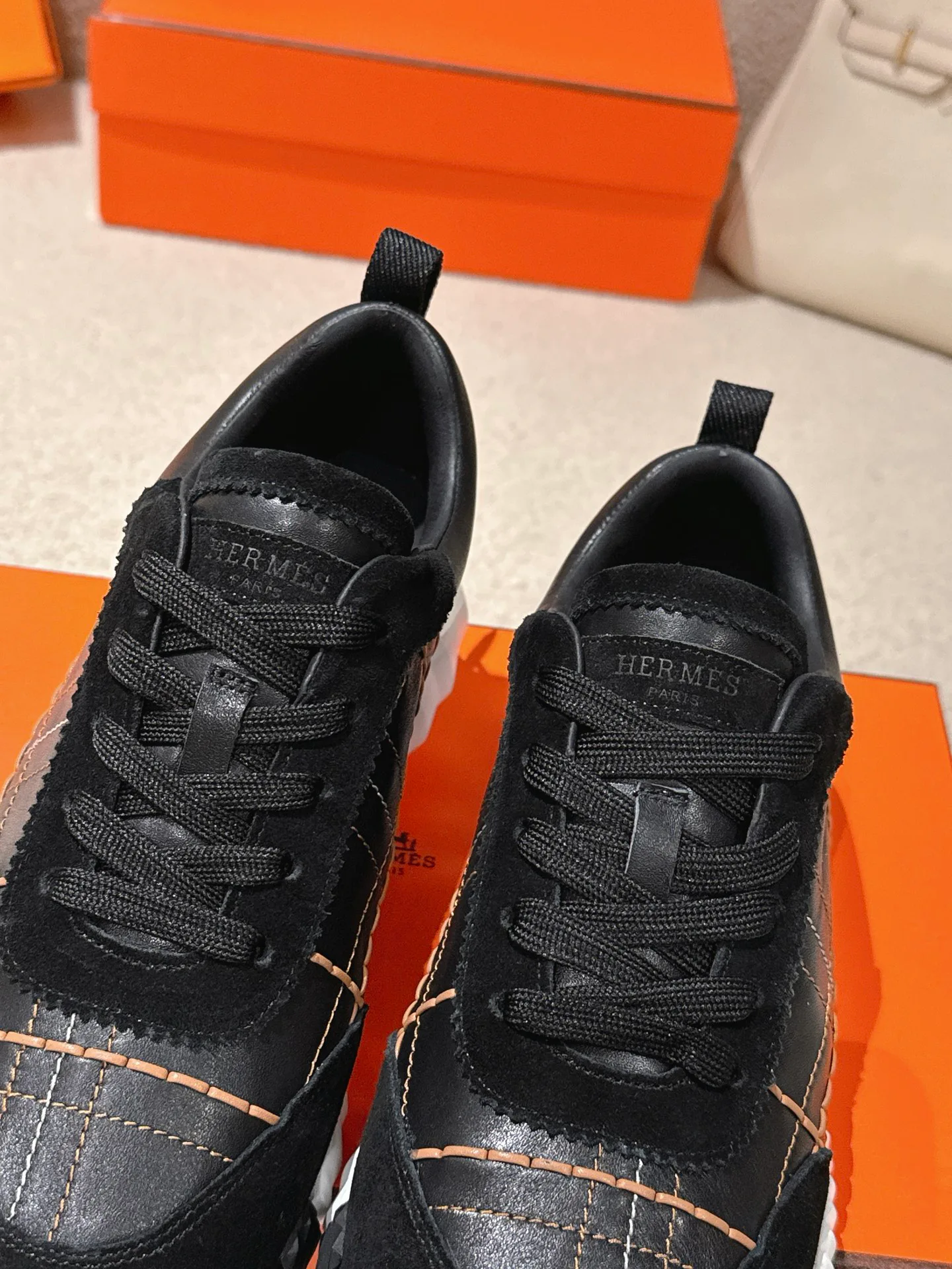 Кроссовки Женские Hermes 12783907