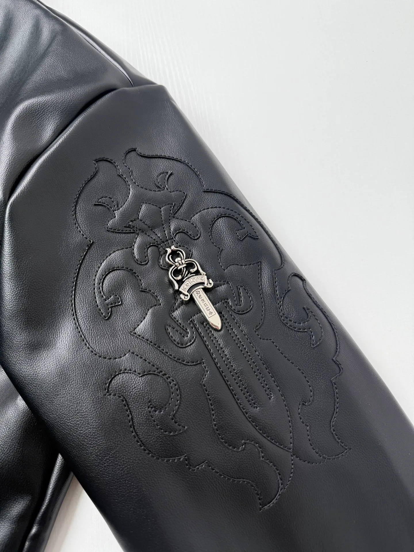 Кожаные Куртки И Дублёнки Мужские Chrome Hearts 17993314