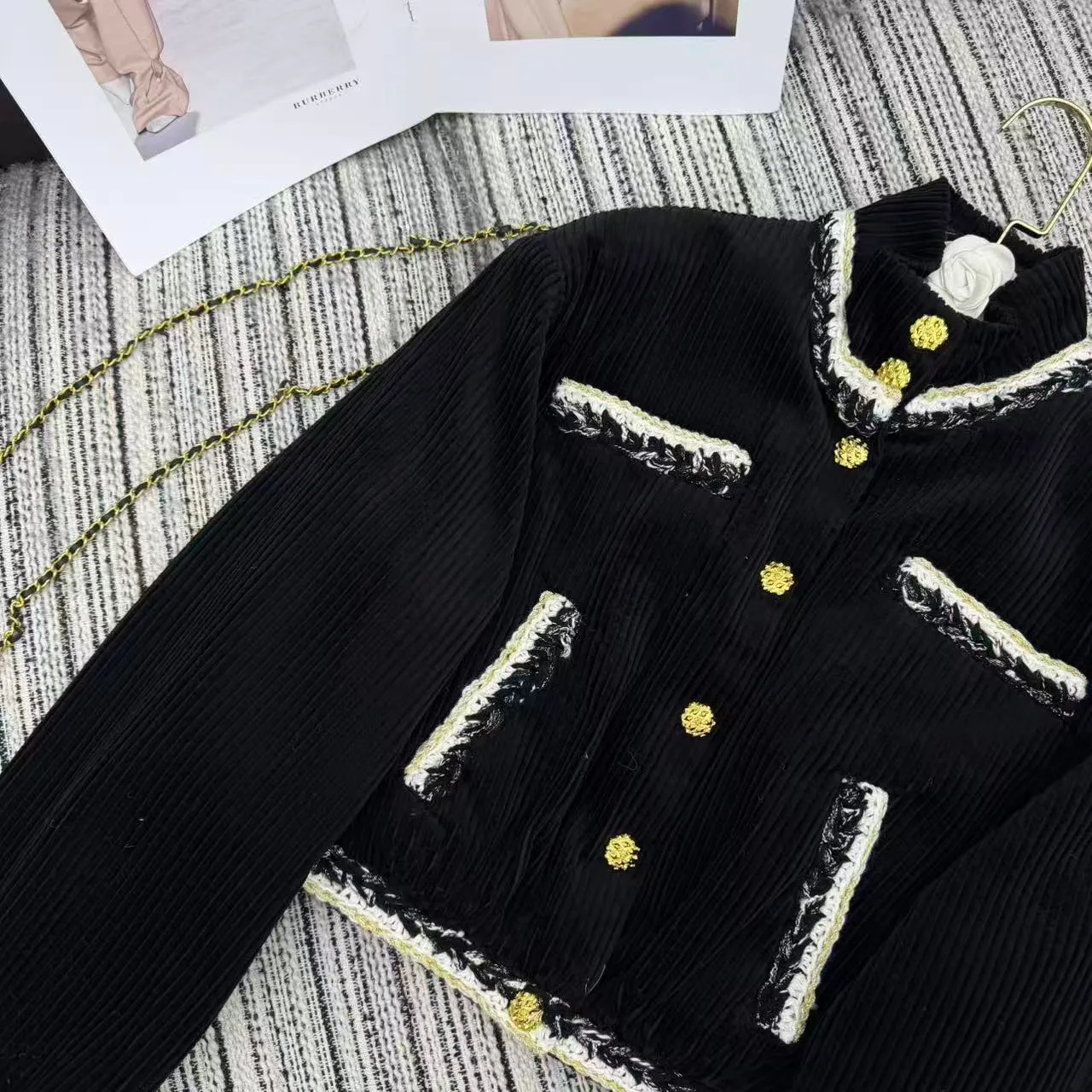 Куртки И Пуховики Женские Chanel 229393