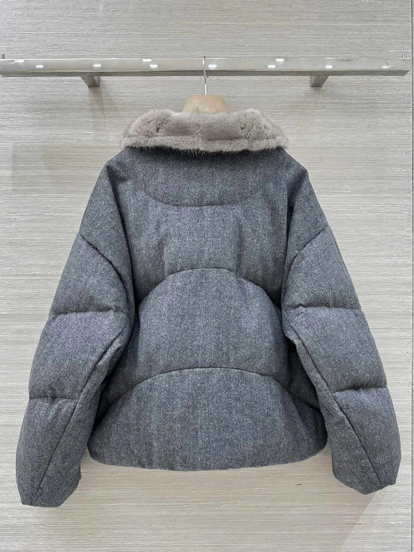 Куртки И Пуховики Женские Brunello Cucinelli 3347677