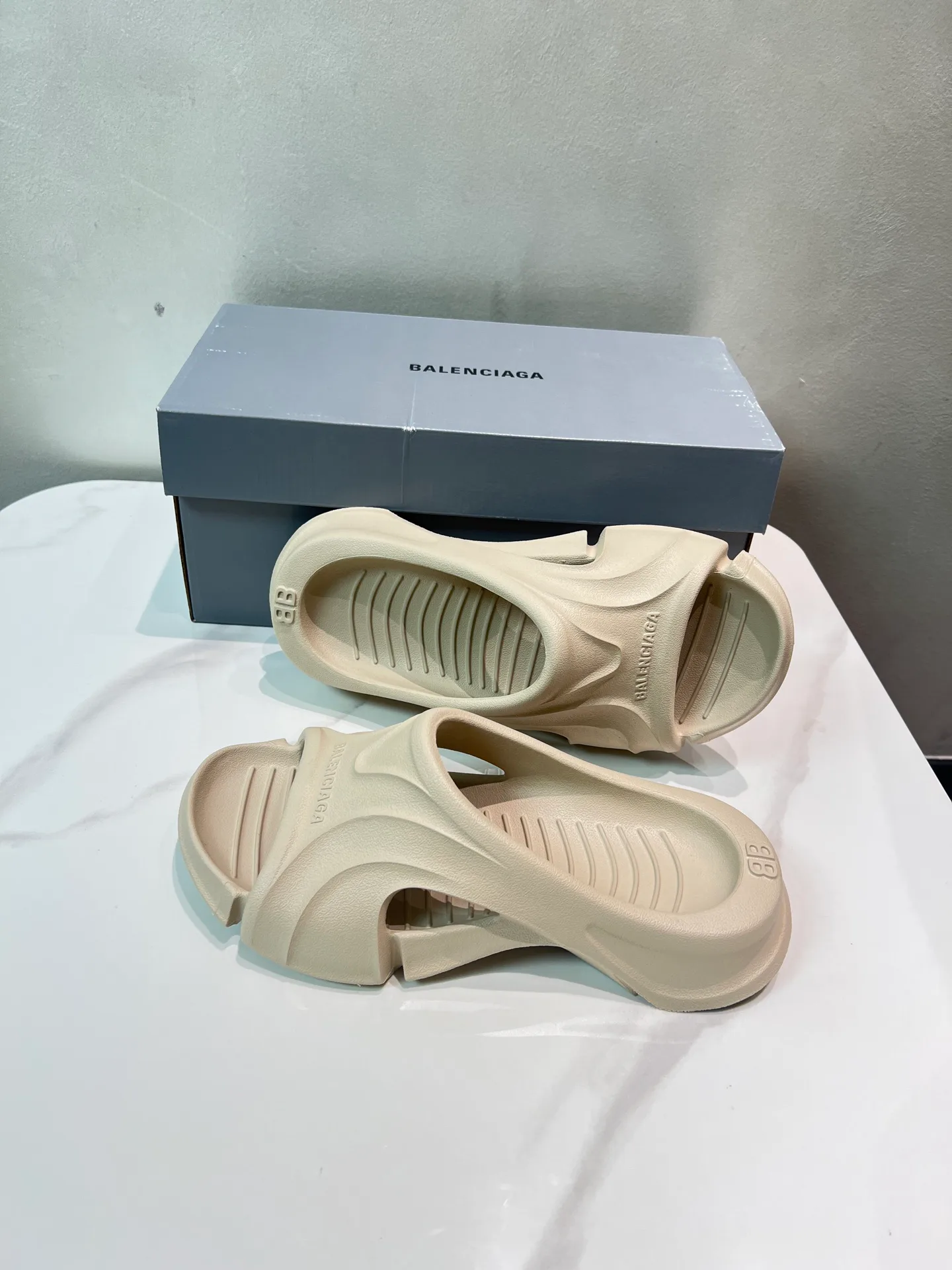 Шлепанцы Женские Balenciaga 33514